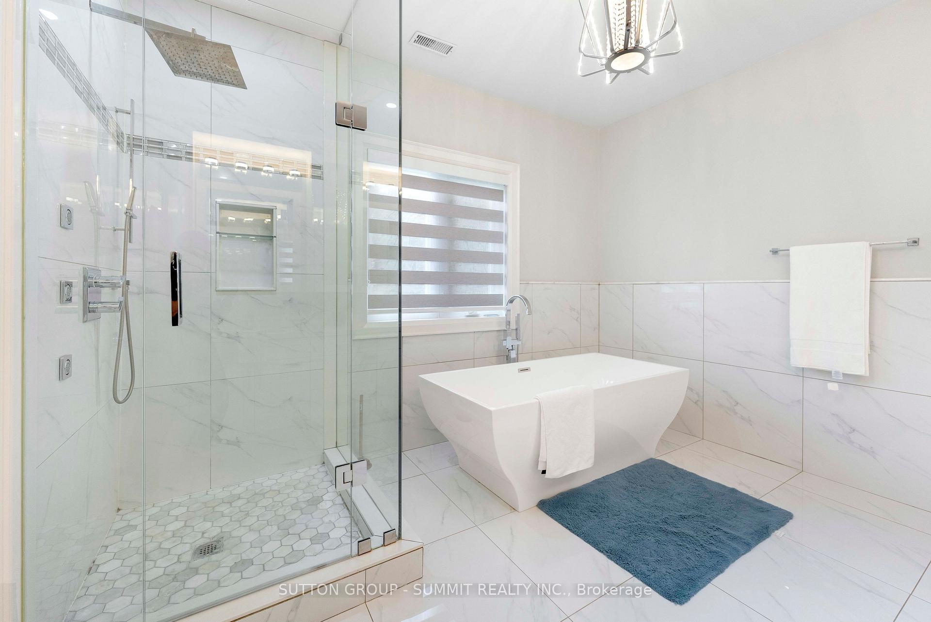 Photo 22 of 832 Sheppard Avenue, Pickering, Woodlands — HOMEH