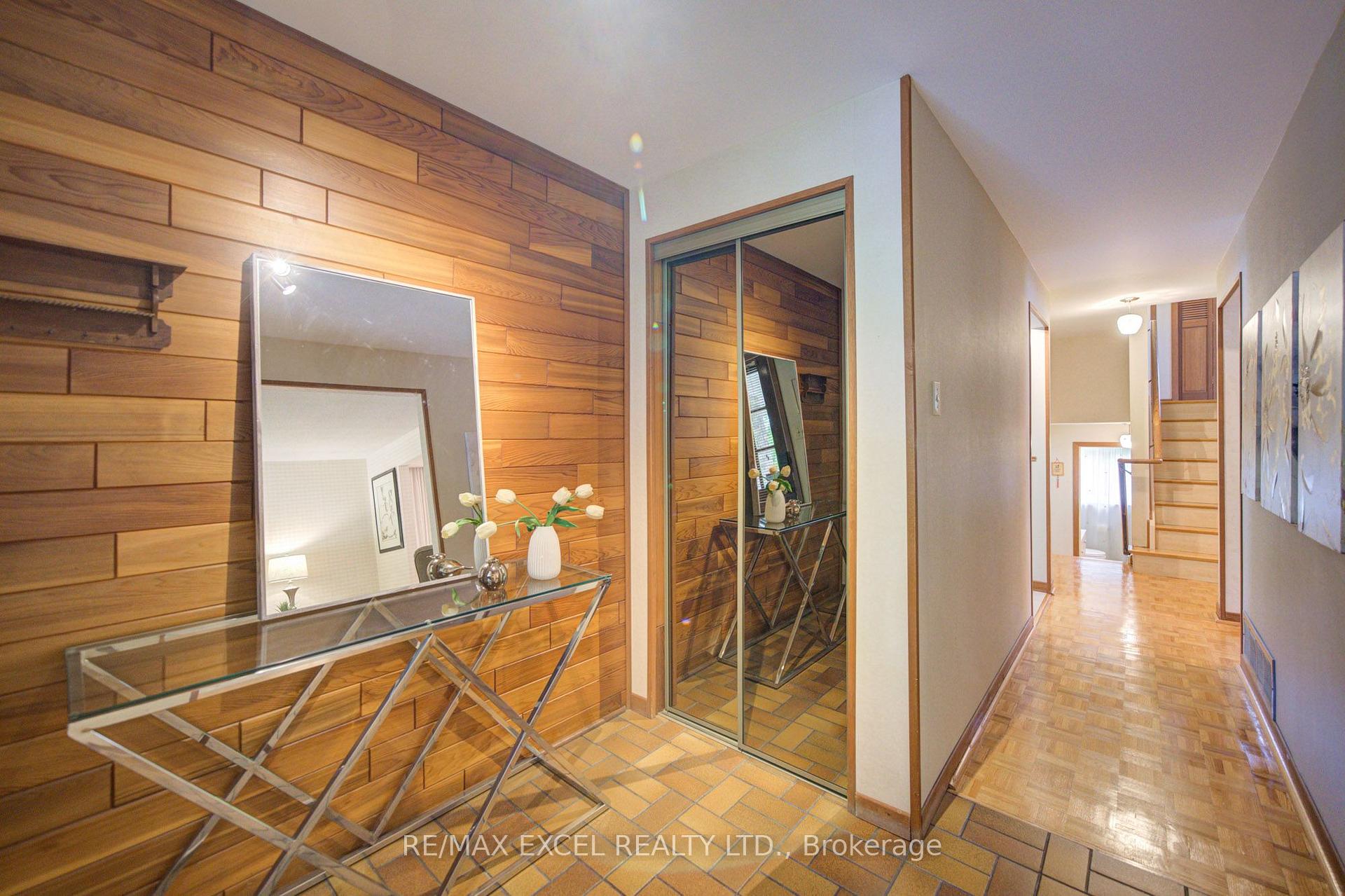 Photo 5 of 81 Amanda Drive, Scarborough, Agincourt North — HOMEH