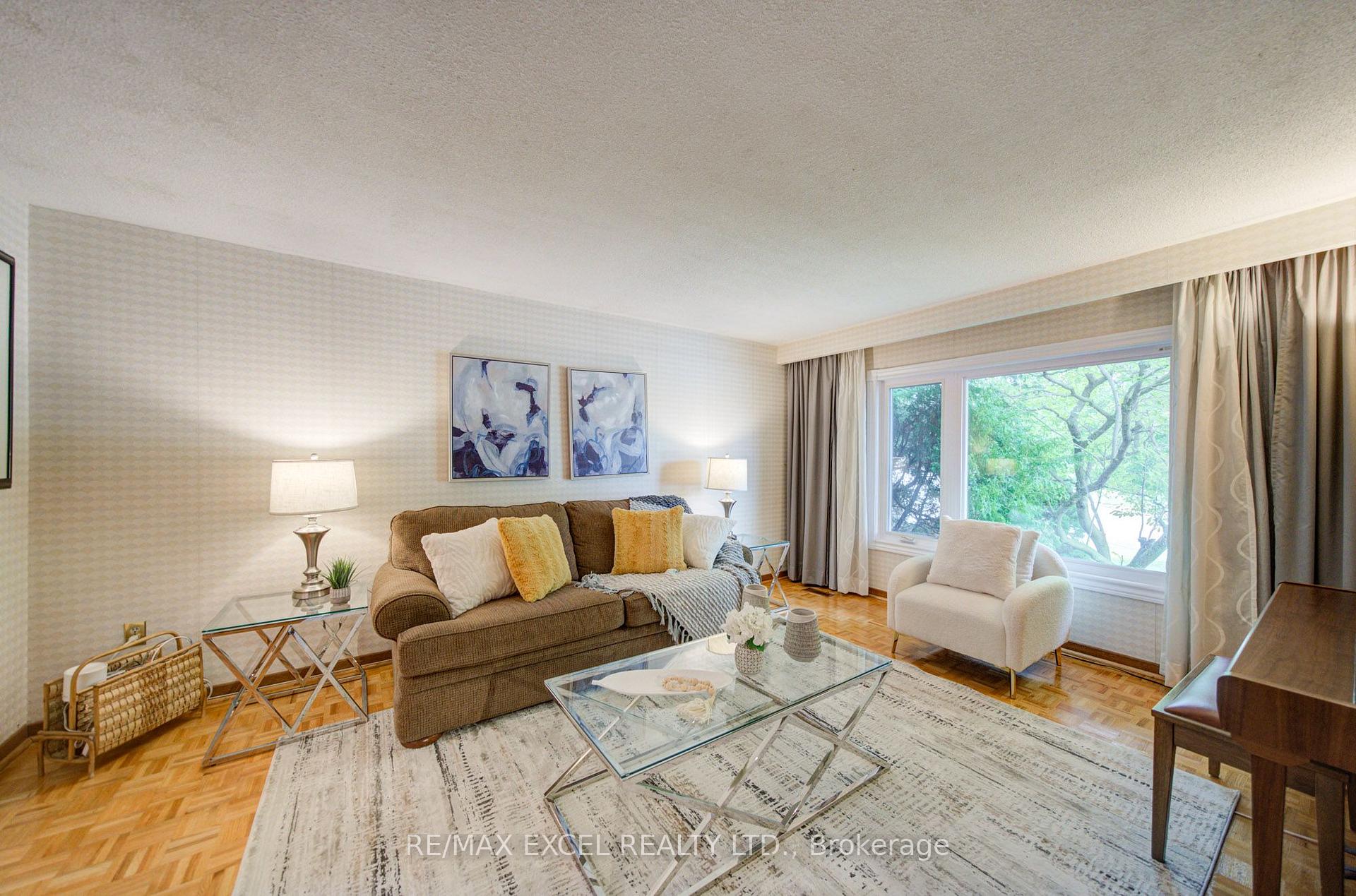 Photo 8 of 81 Amanda Drive, Scarborough, Agincourt North — HOMEH