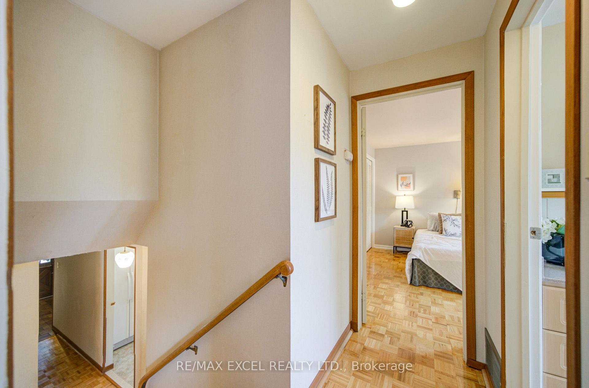 Photo 20 of 81 Amanda Drive, Scarborough, Agincourt North — HOMEH