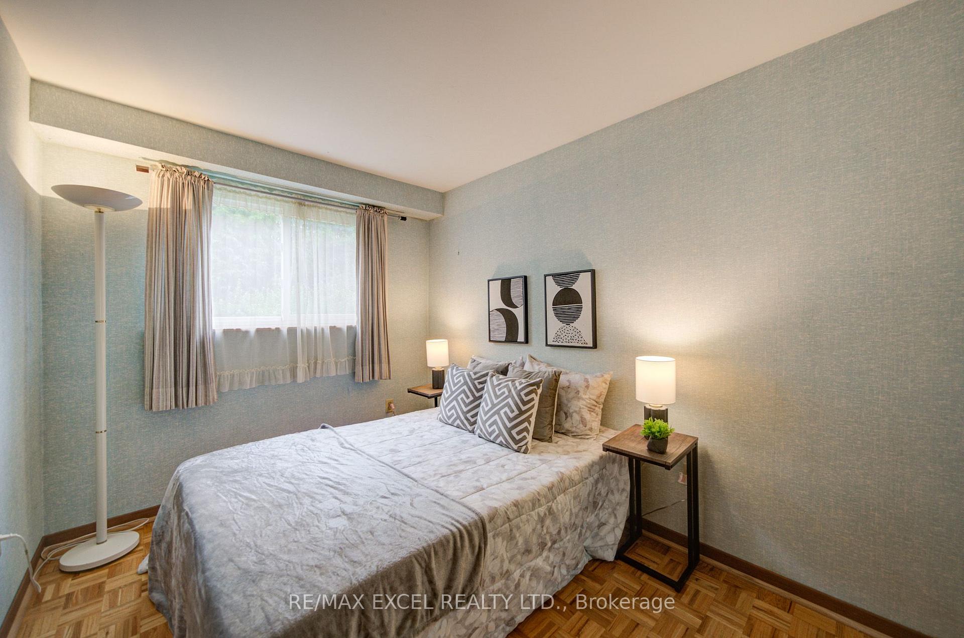 Photo 35 of 81 Amanda Drive, Scarborough, Agincourt North — HOMEH