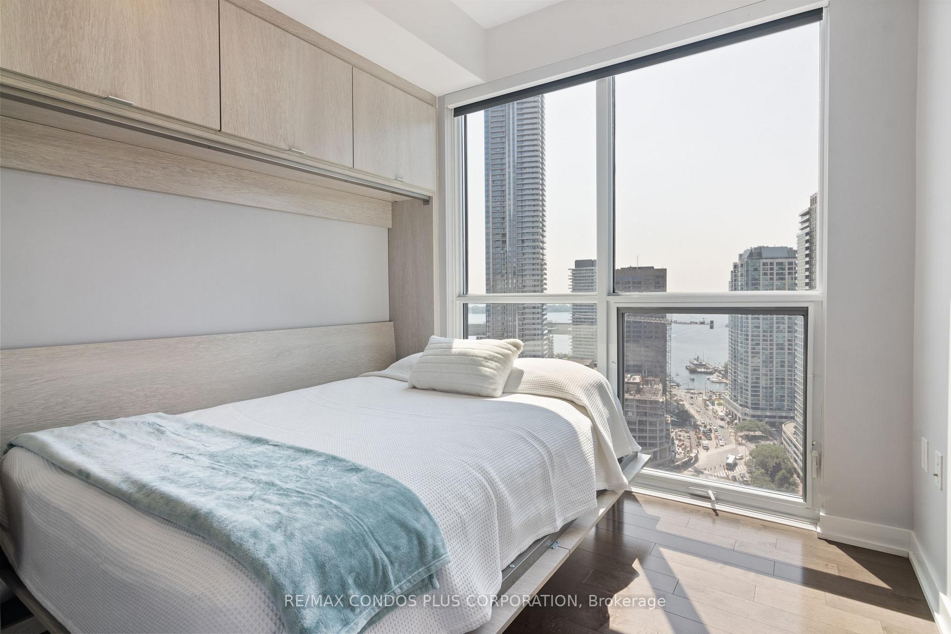 Photo 8 of Unit 2702, 1 The Esplanade, Toronto, Waterfront Communities — HOMEH
