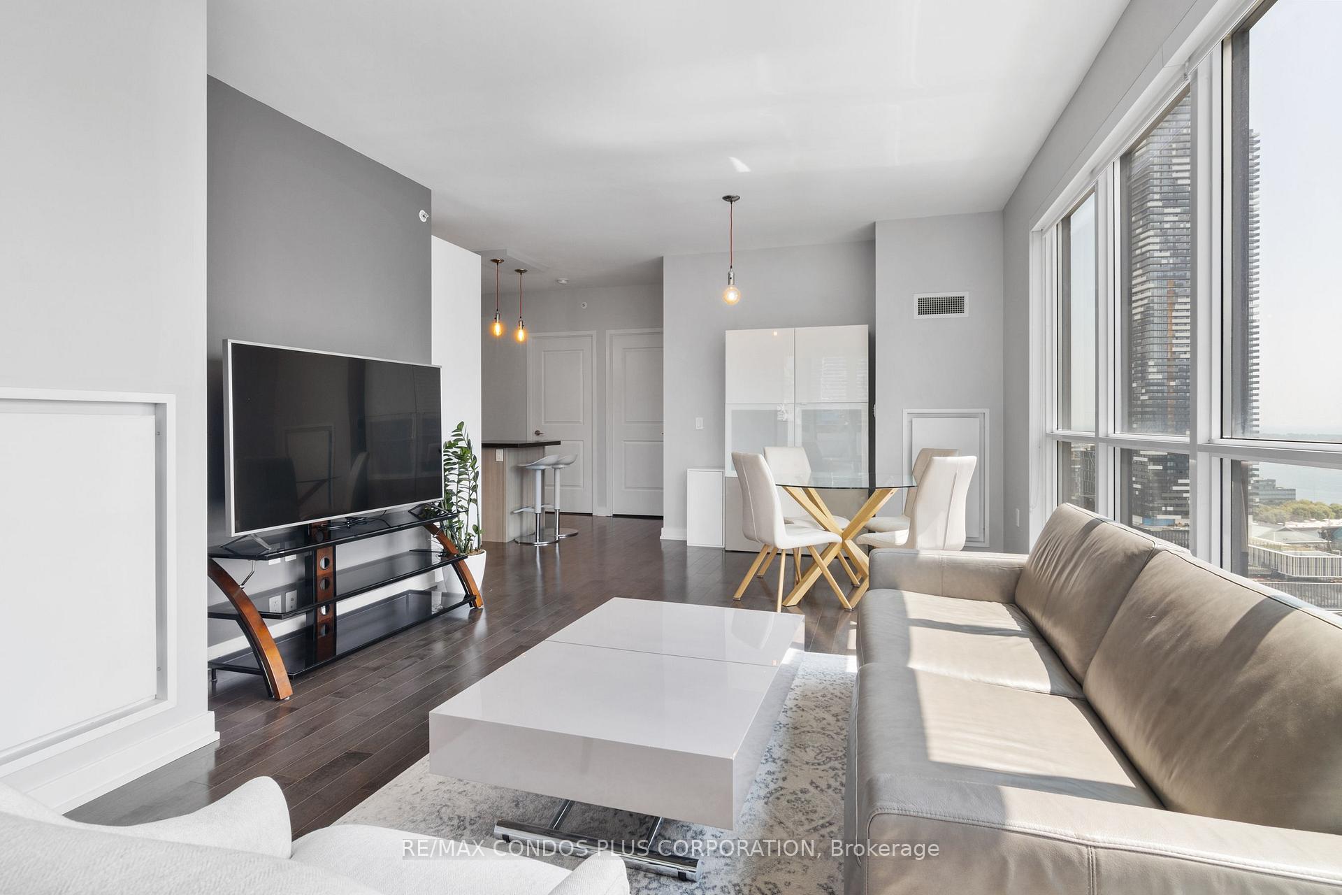 Photo 22 of Unit 2702, 1 The Esplanade, Toronto, Waterfront Communities — HOMEH