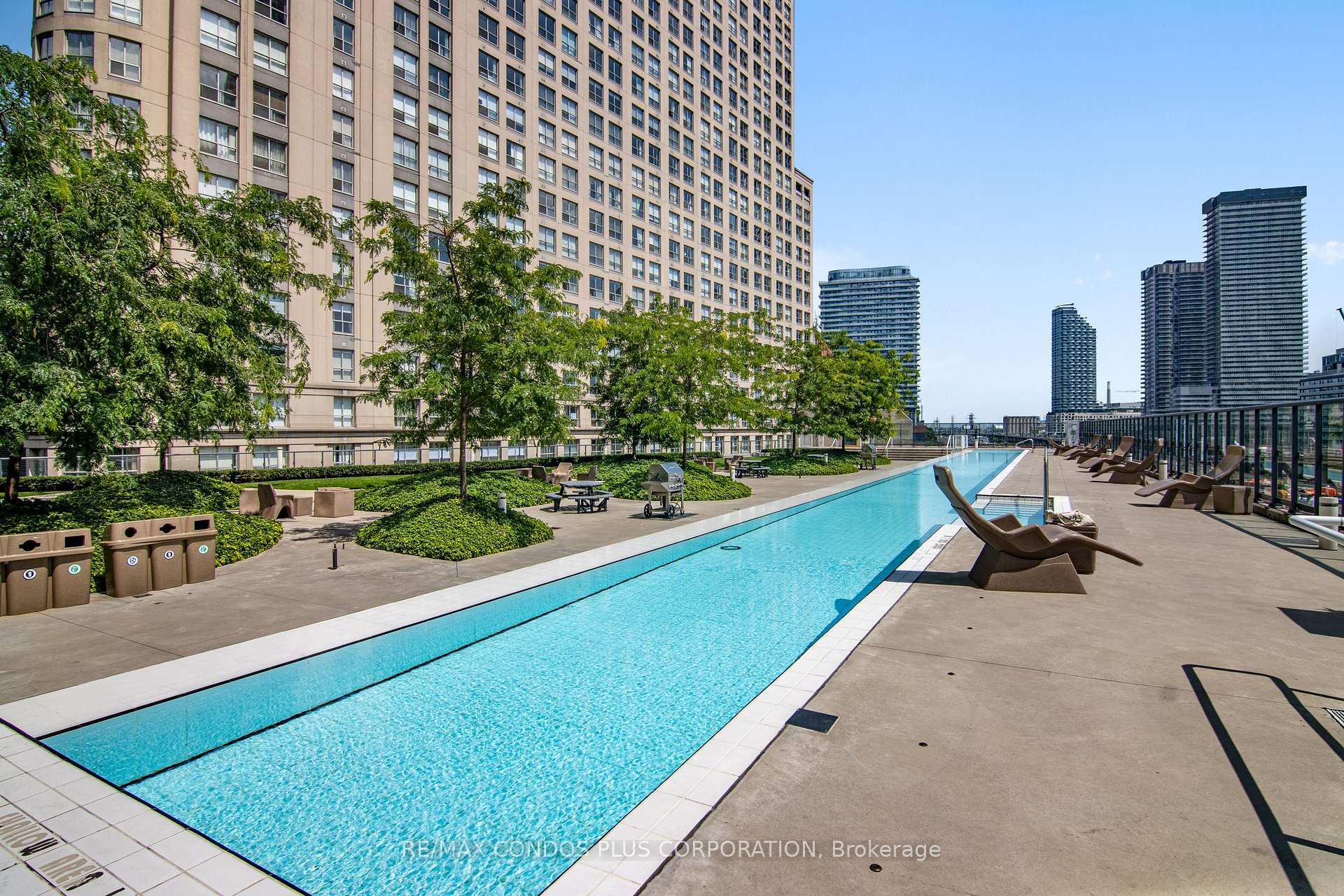 Photo 33 of Unit 2702, 1 The Esplanade, Toronto, Waterfront Communities — HOMEH