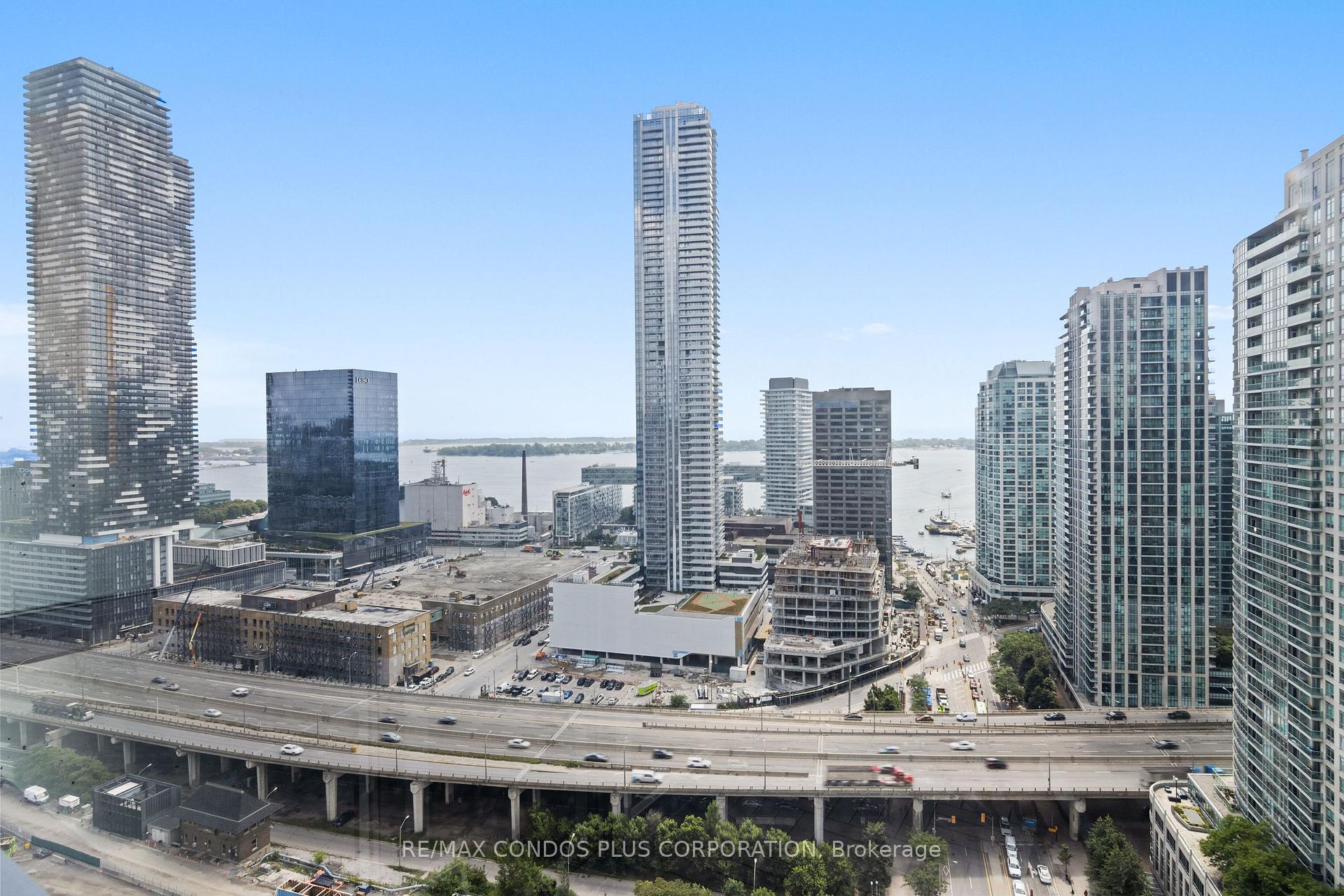 Photo 32 of Unit 2702, 1 The Esplanade, Toronto, Waterfront Communities — HOMEH
