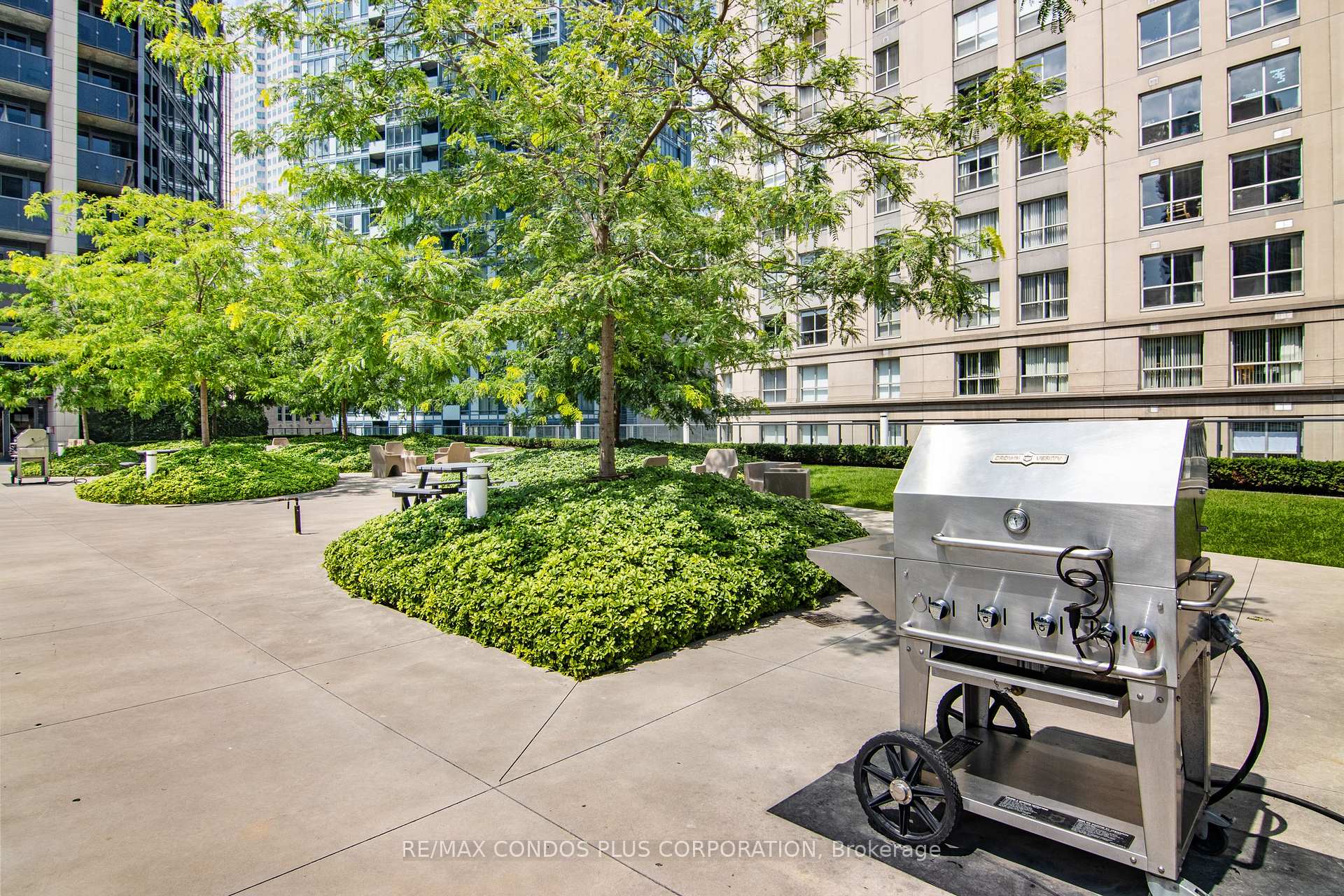 Photo 35 of Unit 2702, 1 The Esplanade, Toronto, Waterfront Communities — HOMEH