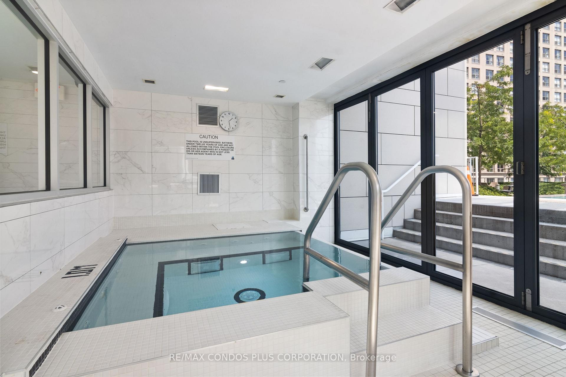 Photo 39 of Unit 2702, 1 The Esplanade, Toronto, Waterfront Communities — HOMEH