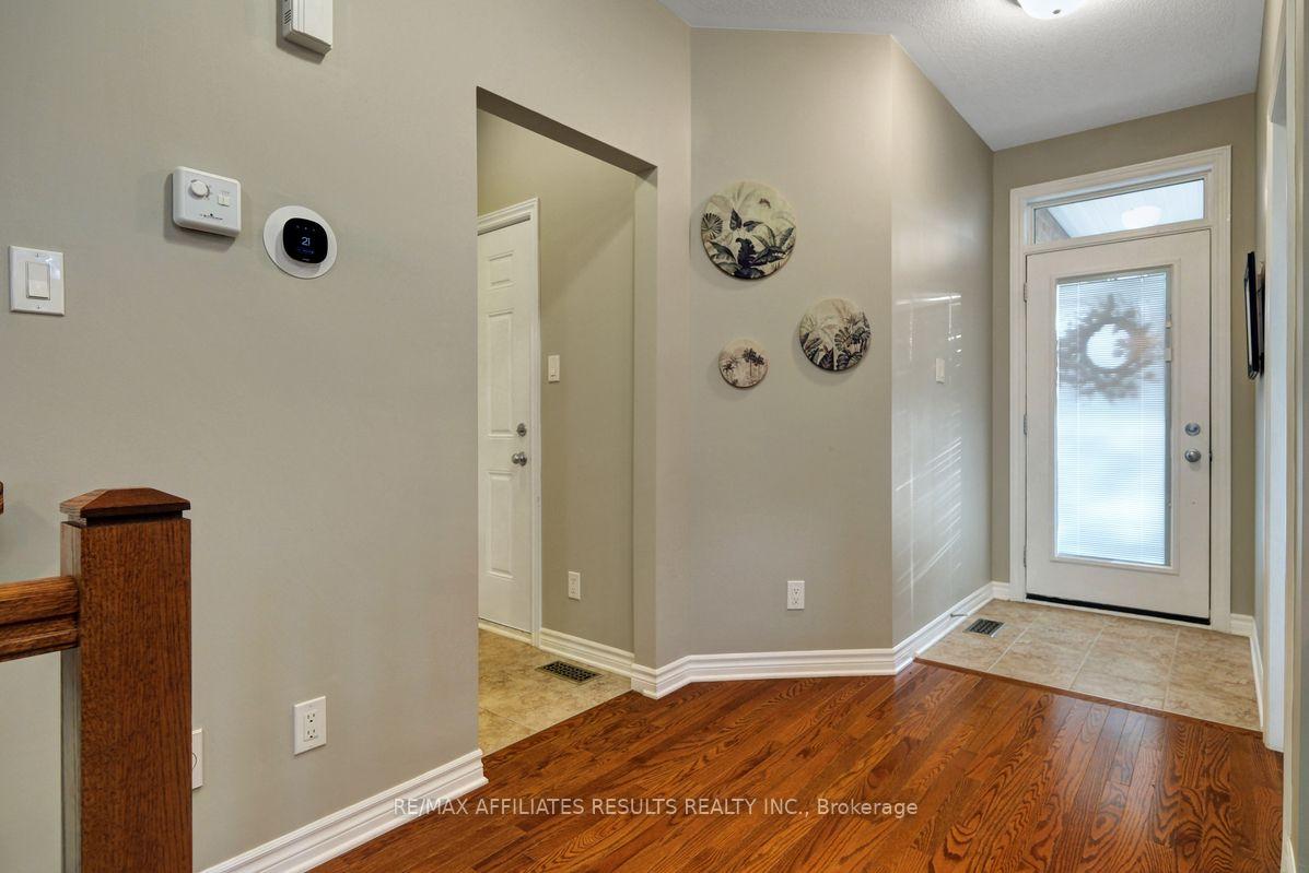 Photo 4 of 248 Bulrush Crescent, Ottawa, Blossom Park/Kemp Park/Findlay Creek — HOMEH