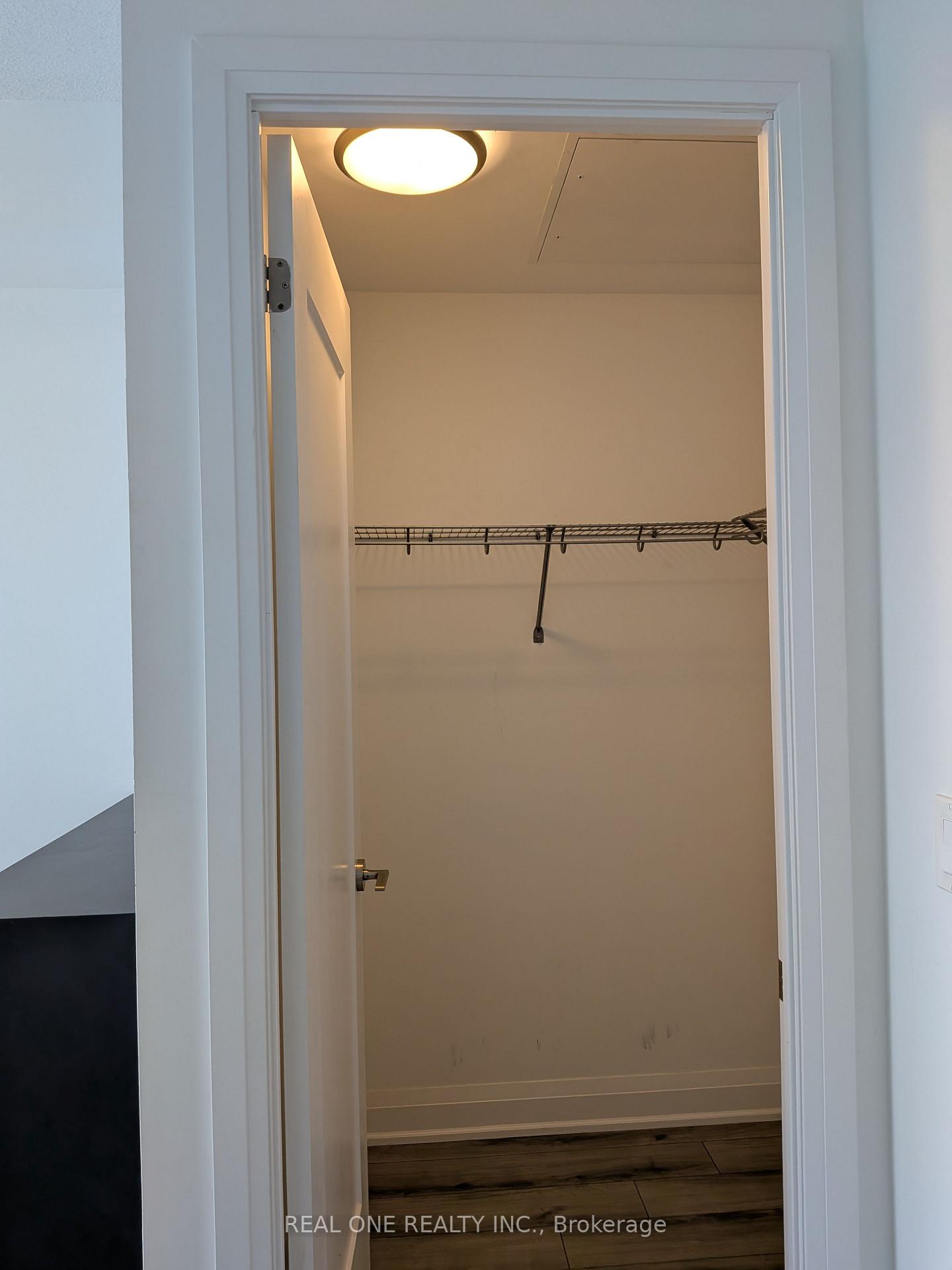 Photo 14 of Unit 1210, 398 Highway 7 E, Richmond Hill, Doncrest — HOMEH