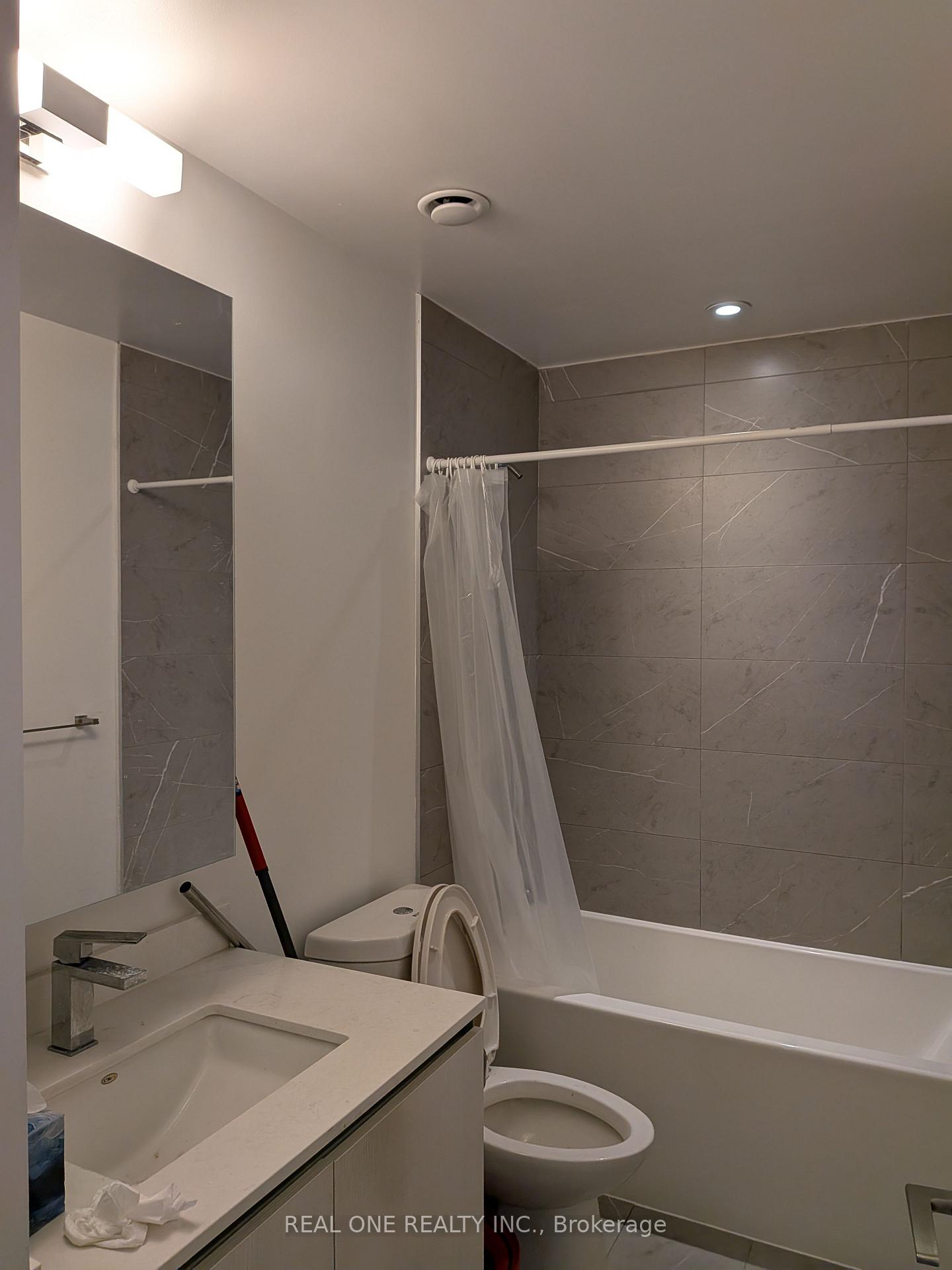 Photo 18 of Unit 1210, 398 Highway 7 E, Richmond Hill, Doncrest — HOMEH
