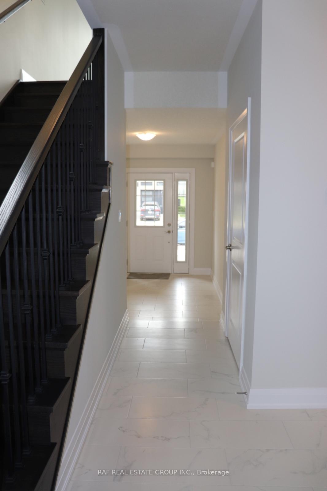 Photo 7 of 18 Jacob Detweiller Drive, Kitchener, Doon South — HOMEH