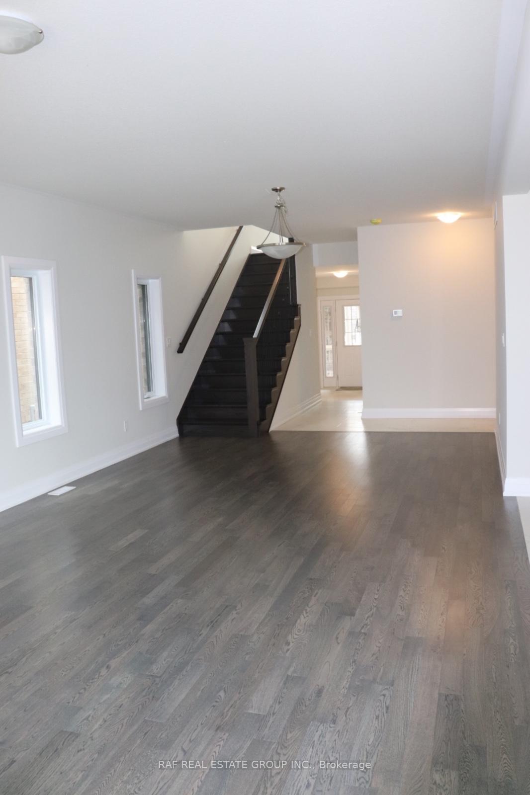 Photo 11 of 18 Jacob Detweiller Drive, Kitchener, Doon South — HOMEH