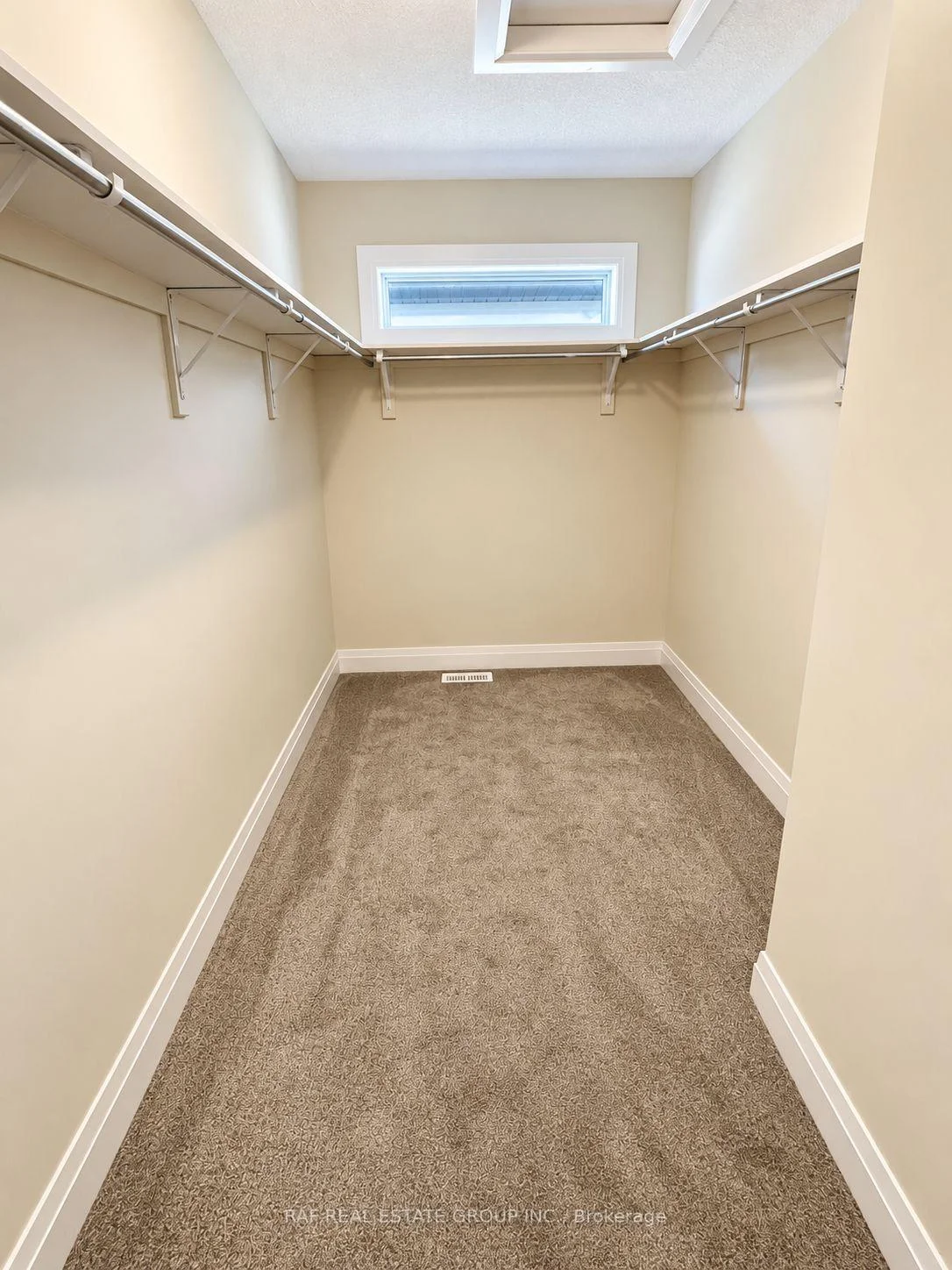 Photo 35 of 18 Jacob Detweiller Drive, Kitchener, Doon South — HOMEH