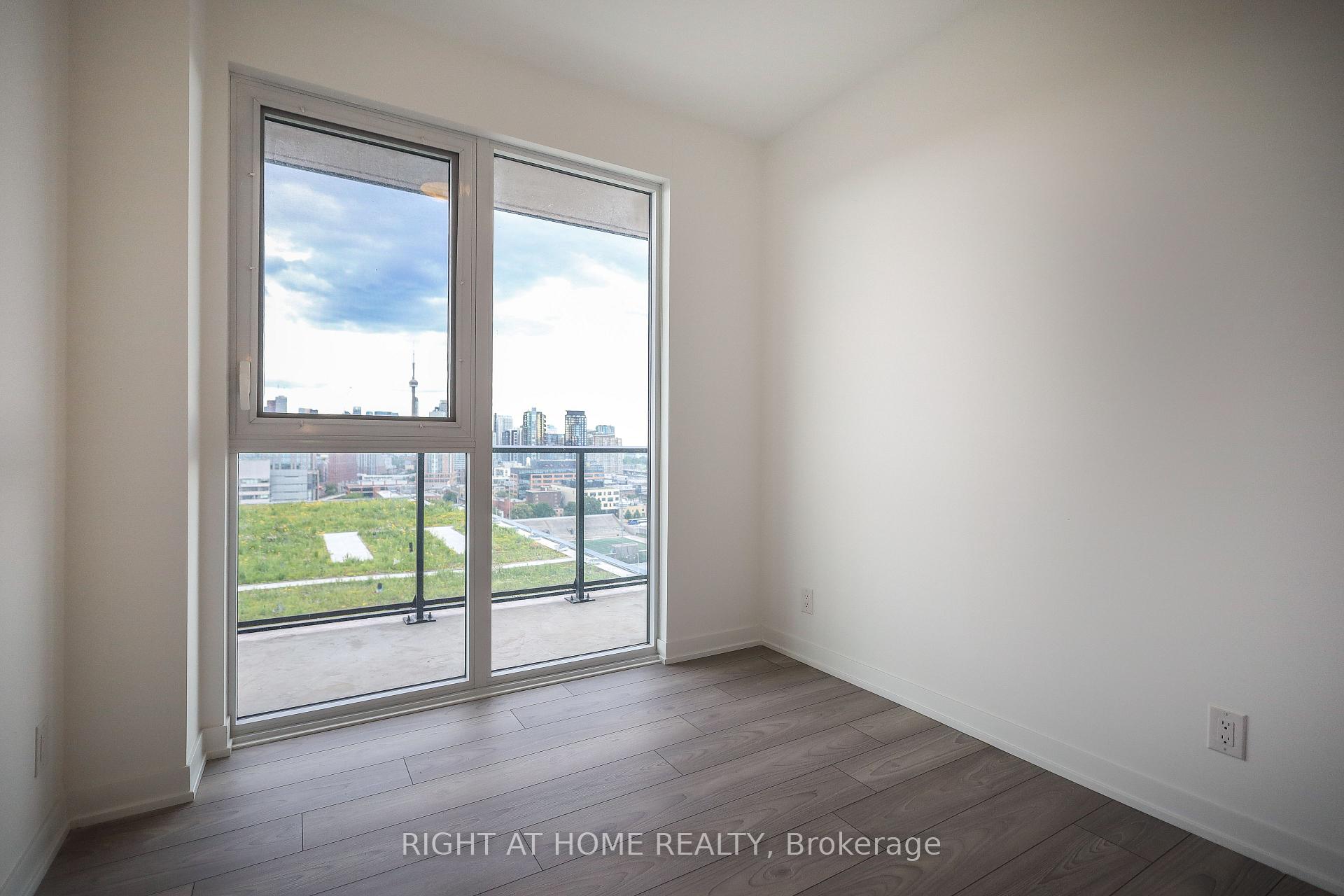 Photo 12 of Unit 1602, 285 Dufferin Street, Toronto, South Parkdale — HOMEH