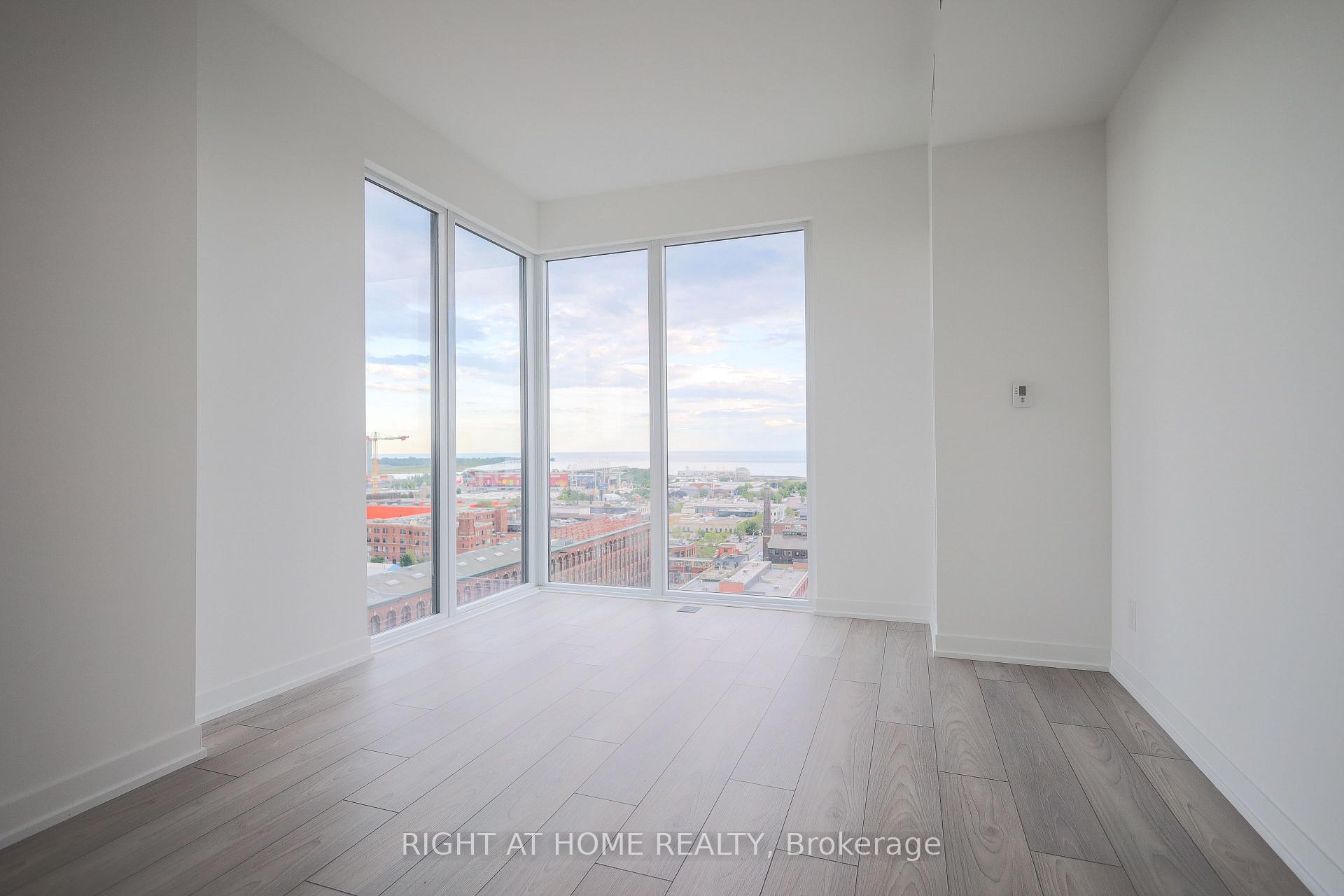 Photo 18 of Unit 1602, 285 Dufferin Street, Toronto, South Parkdale — HOMEH