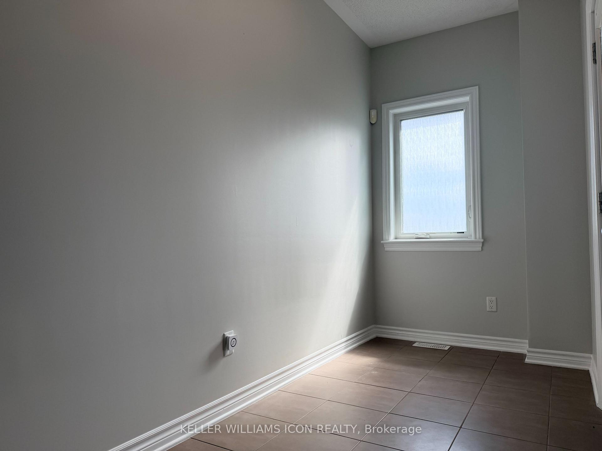Photo 4 of 224 Chaperal Private, Ottawa, Avalon West — HOMEH
