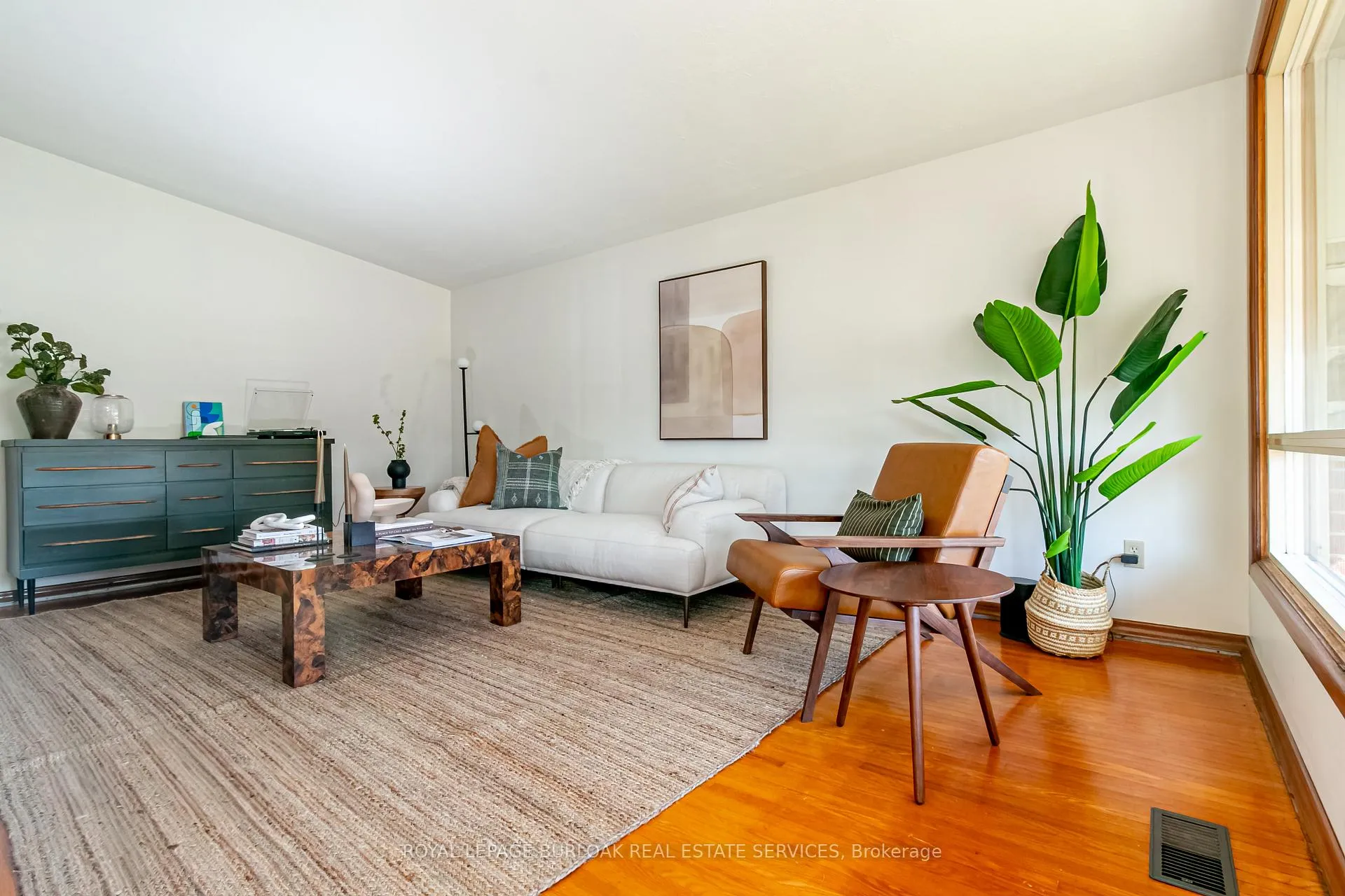 Photo 5 of 37 Bobolink Road, Hamilton, Bruleville — HOMEH