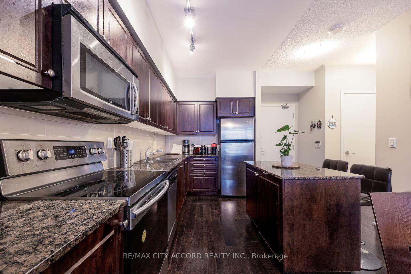 Photo 2 of Unit 378, 209 Fort York Boulevard, Toronto, Niagara — HOMEH