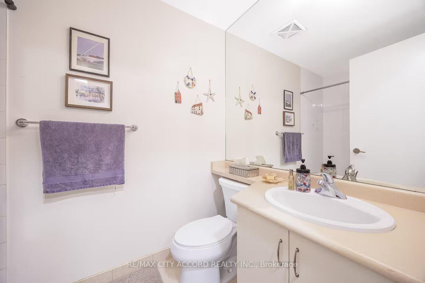 Photo 15 of Unit 378, 209 Fort York Boulevard, Toronto, Niagara — HOMEH