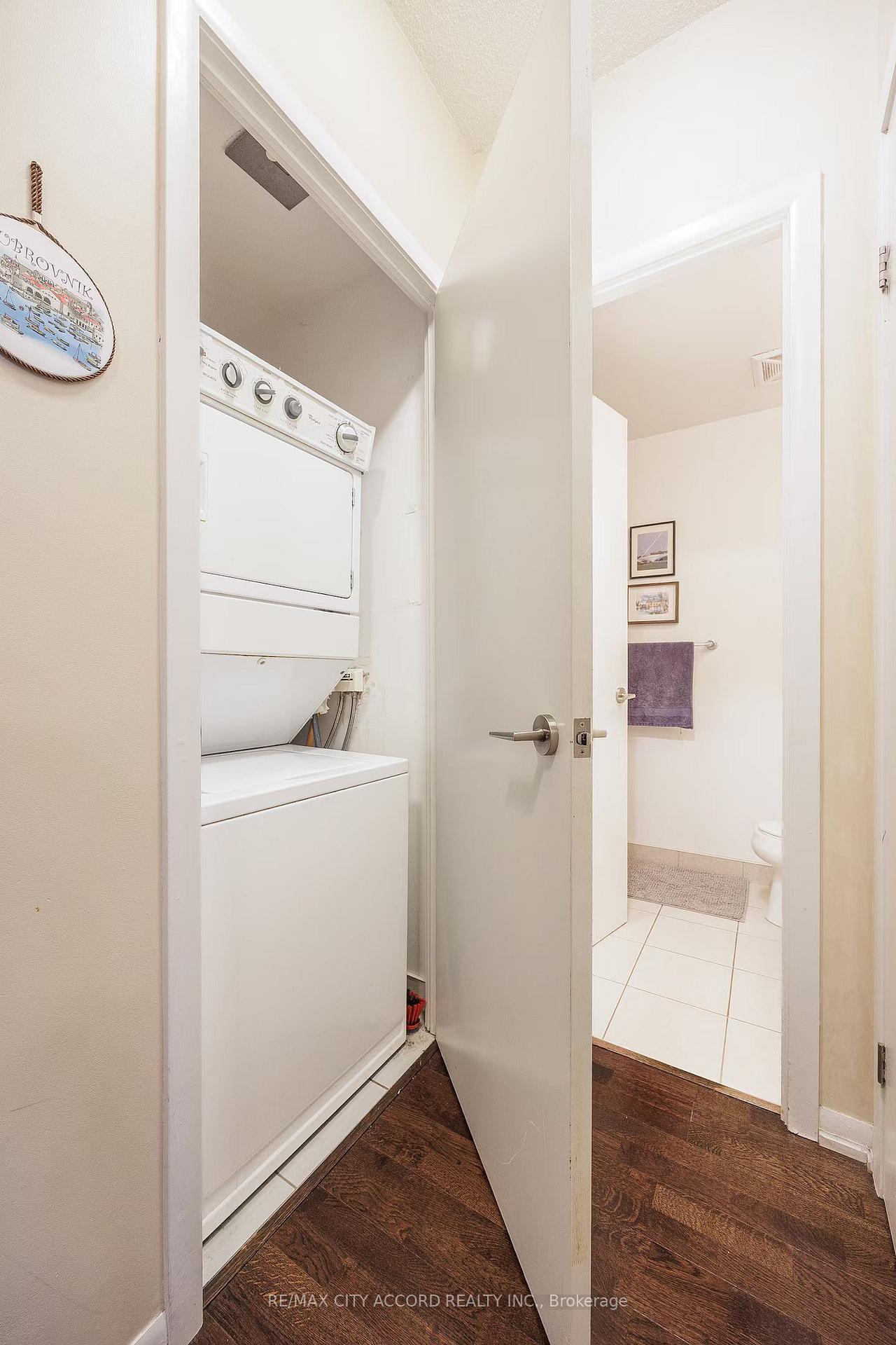 Photo 18 of Unit 378, 209 Fort York Boulevard, Toronto, Niagara — HOMEH