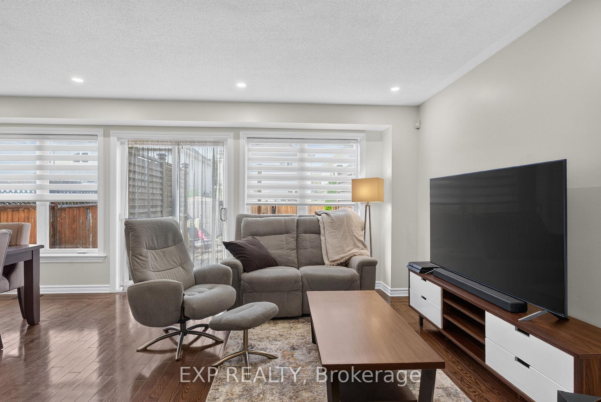 Photo 4 of 79 Selhurst Avenue, Ottawa, Barrhaven East — HOMEH