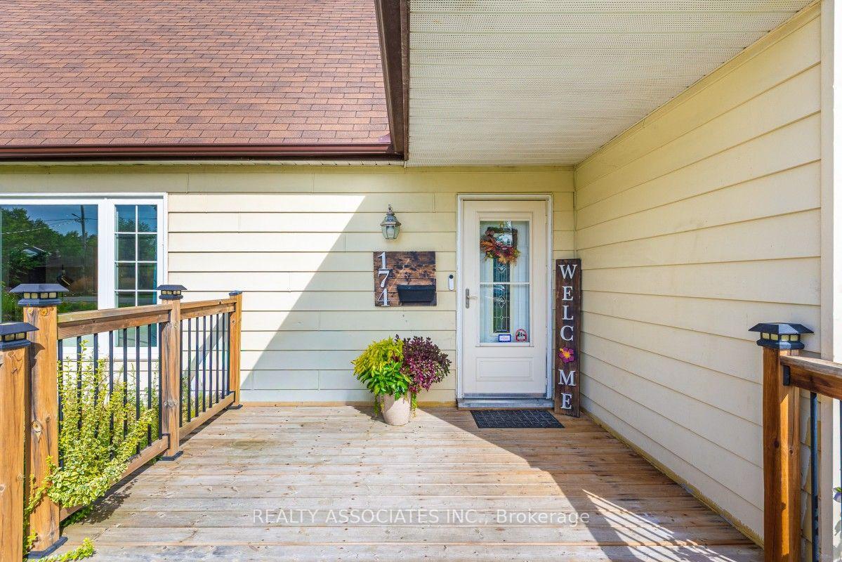 Photo 4 of 174 Bayview Avenue, Georgina, Keswick South — HOMEH