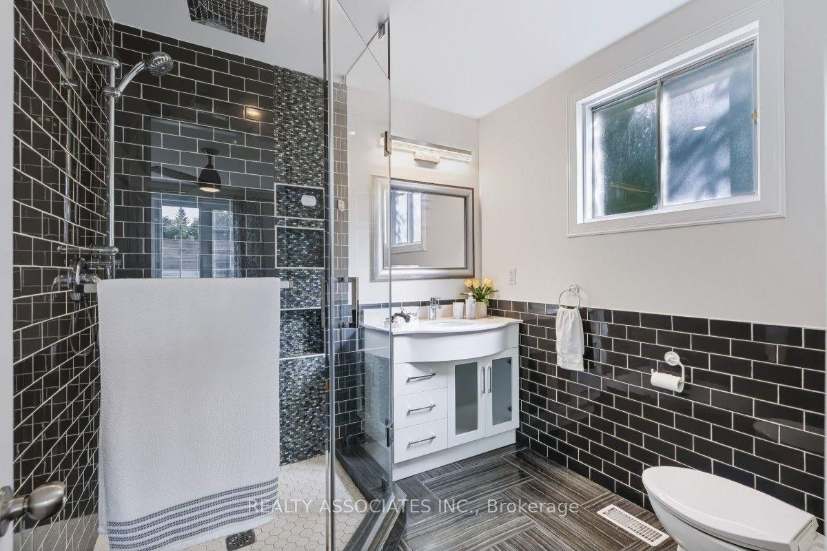 Photo 28 of 174 Bayview Avenue, Georgina, Keswick South — HOMEH