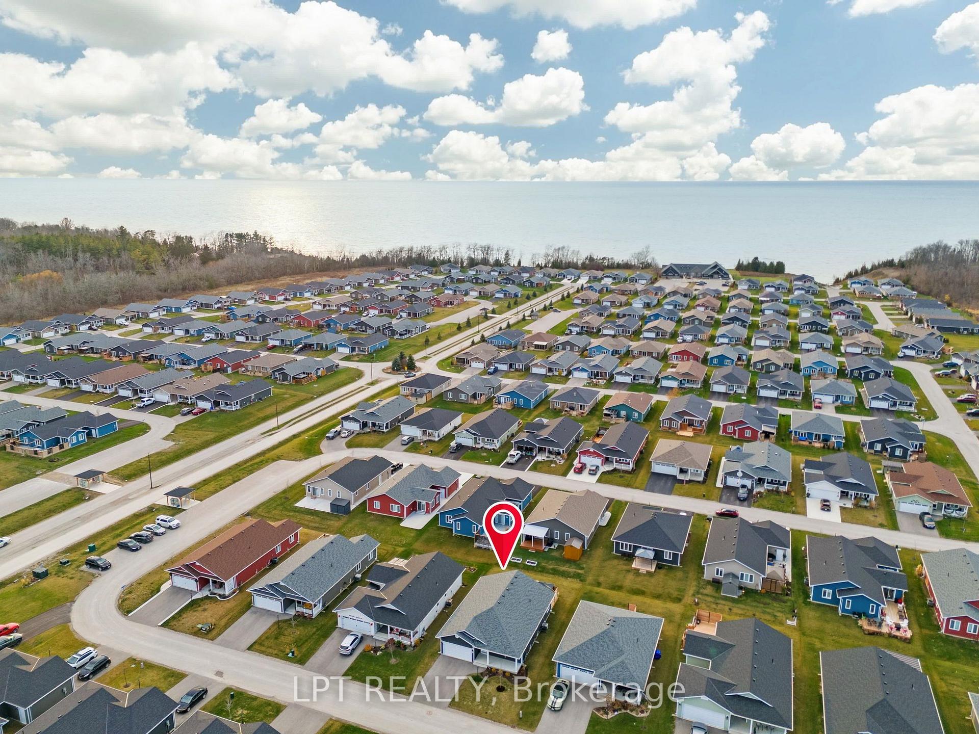 Photo 7 of 102 Huron Heights Drive, Ashfield-Colborne-Wawanosh, Colborne — HOMEH