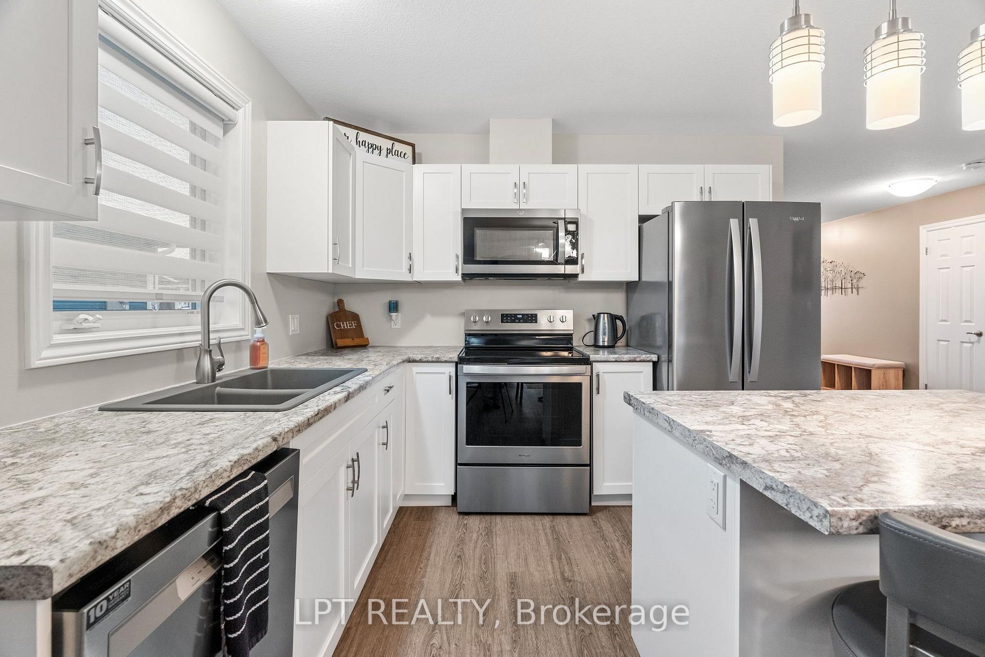 Photo 36 of 102 Huron Heights Drive, Ashfield-Colborne-Wawanosh, Colborne — HOMEH