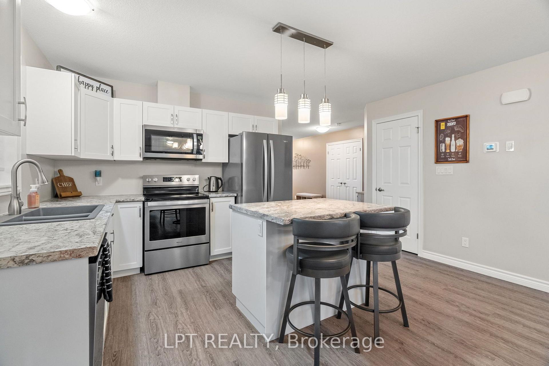 Photo 38 of 102 Huron Heights Drive, Ashfield-Colborne-Wawanosh, Colborne — HOMEH