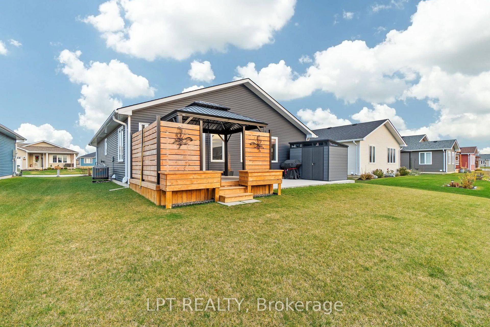 Photo 10 of 102 Huron Heights Drive, Ashfield-Colborne-Wawanosh, Colborne — HOMEH