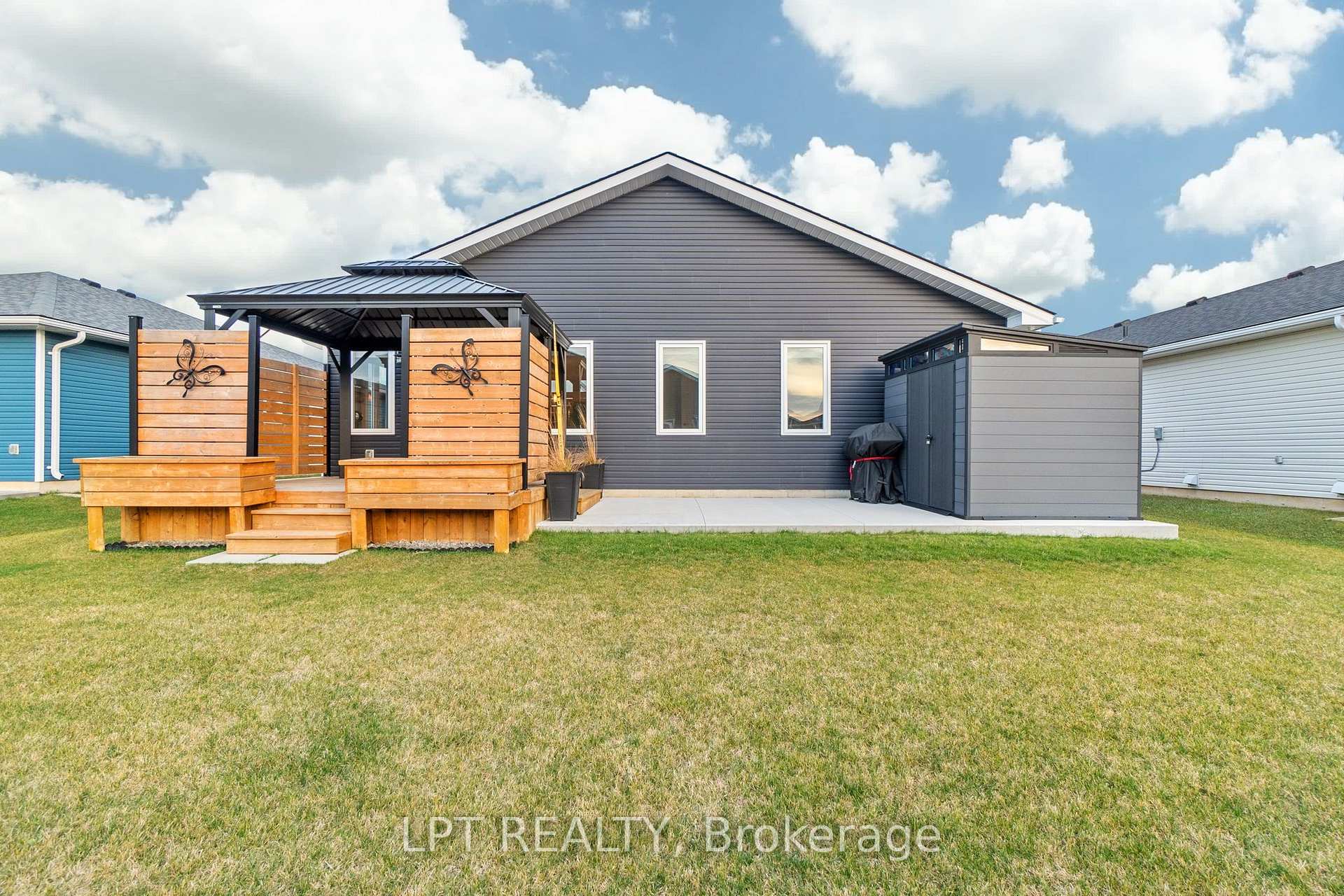 Photo 13 of 102 Huron Heights Drive, Ashfield-Colborne-Wawanosh, Colborne — HOMEH