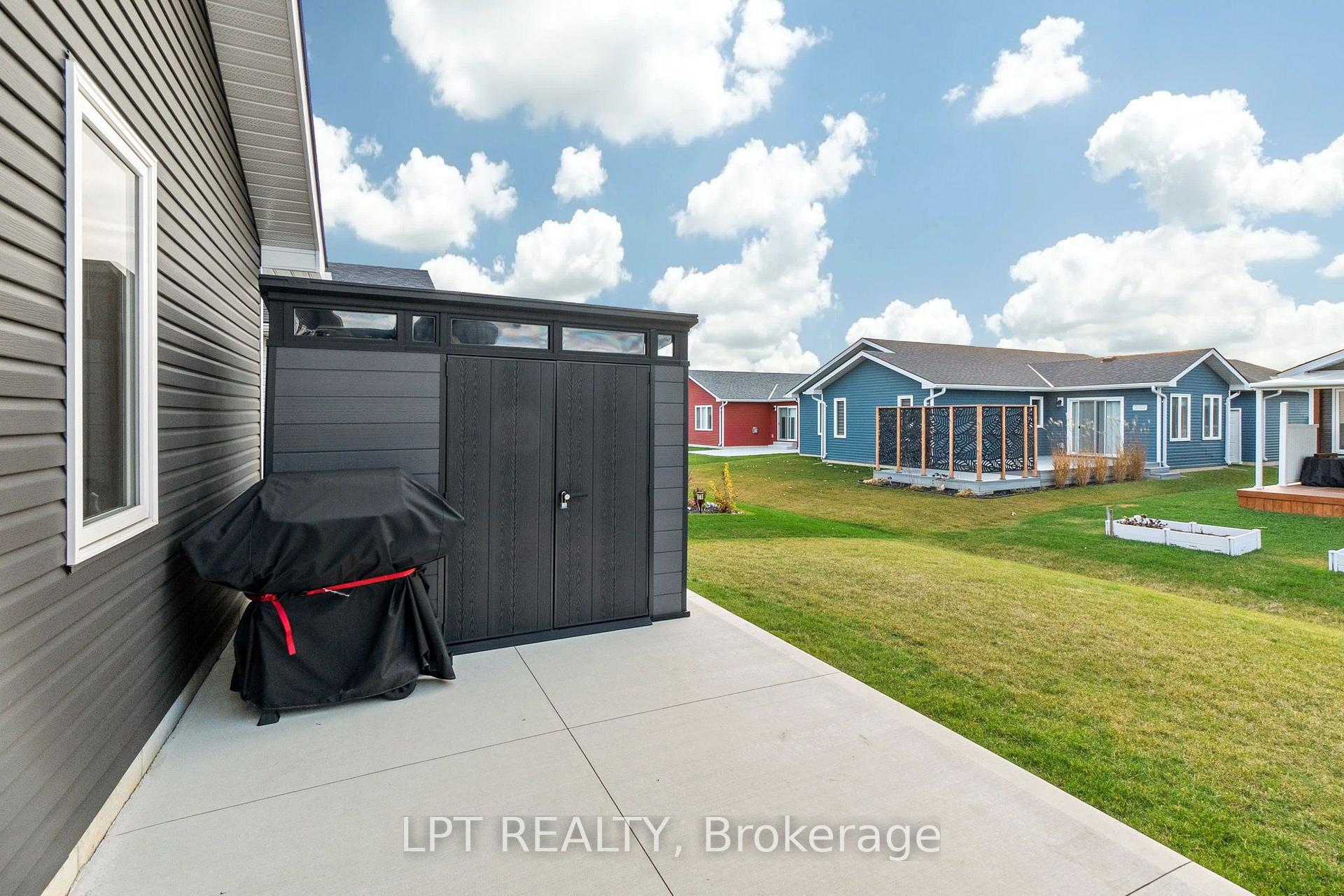 Photo 19 of 102 Huron Heights Drive, Ashfield-Colborne-Wawanosh, Colborne — HOMEH