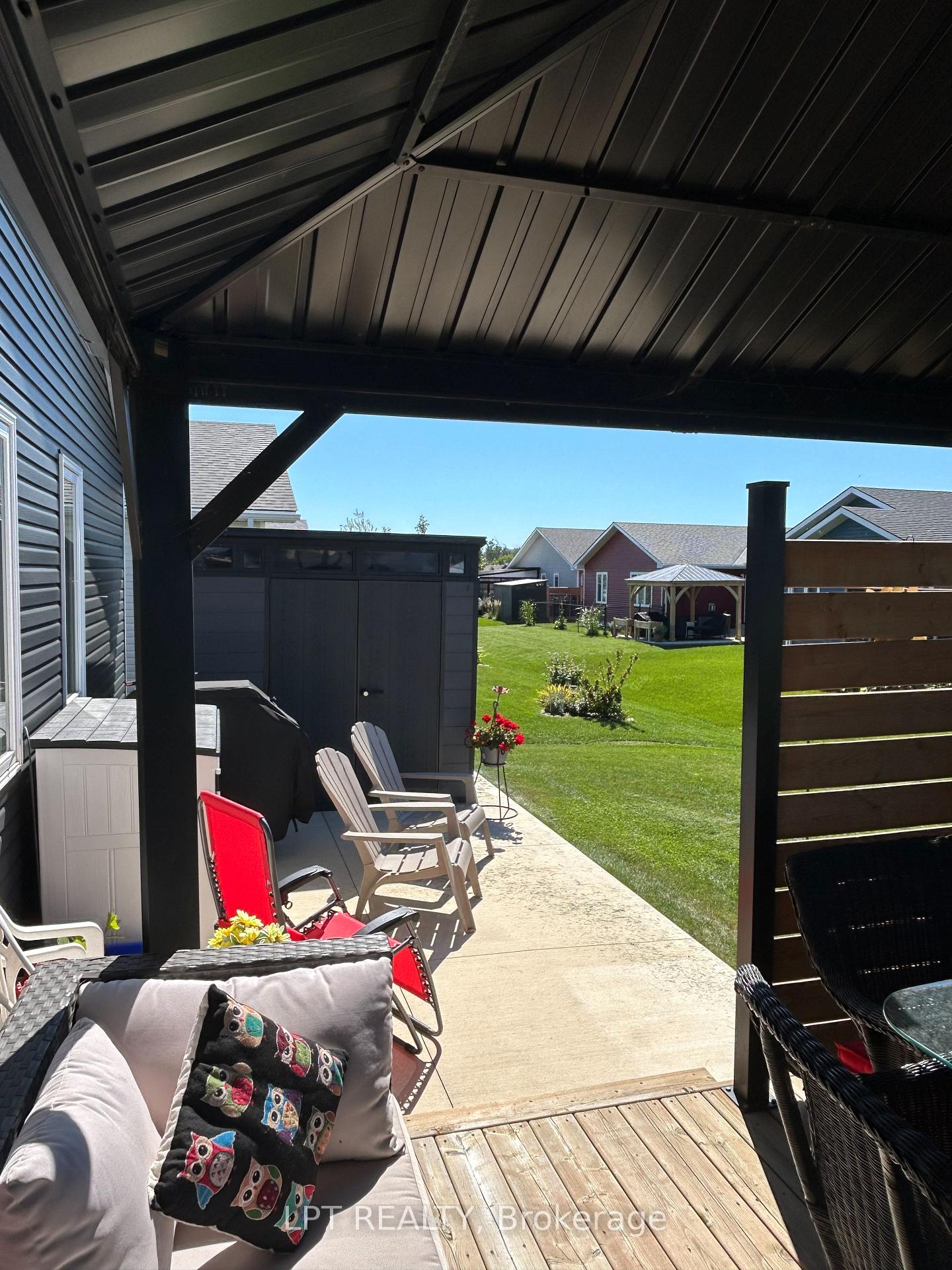 Photo 34 of 102 Huron Heights Drive, Ashfield-Colborne-Wawanosh, Colborne — HOMEH