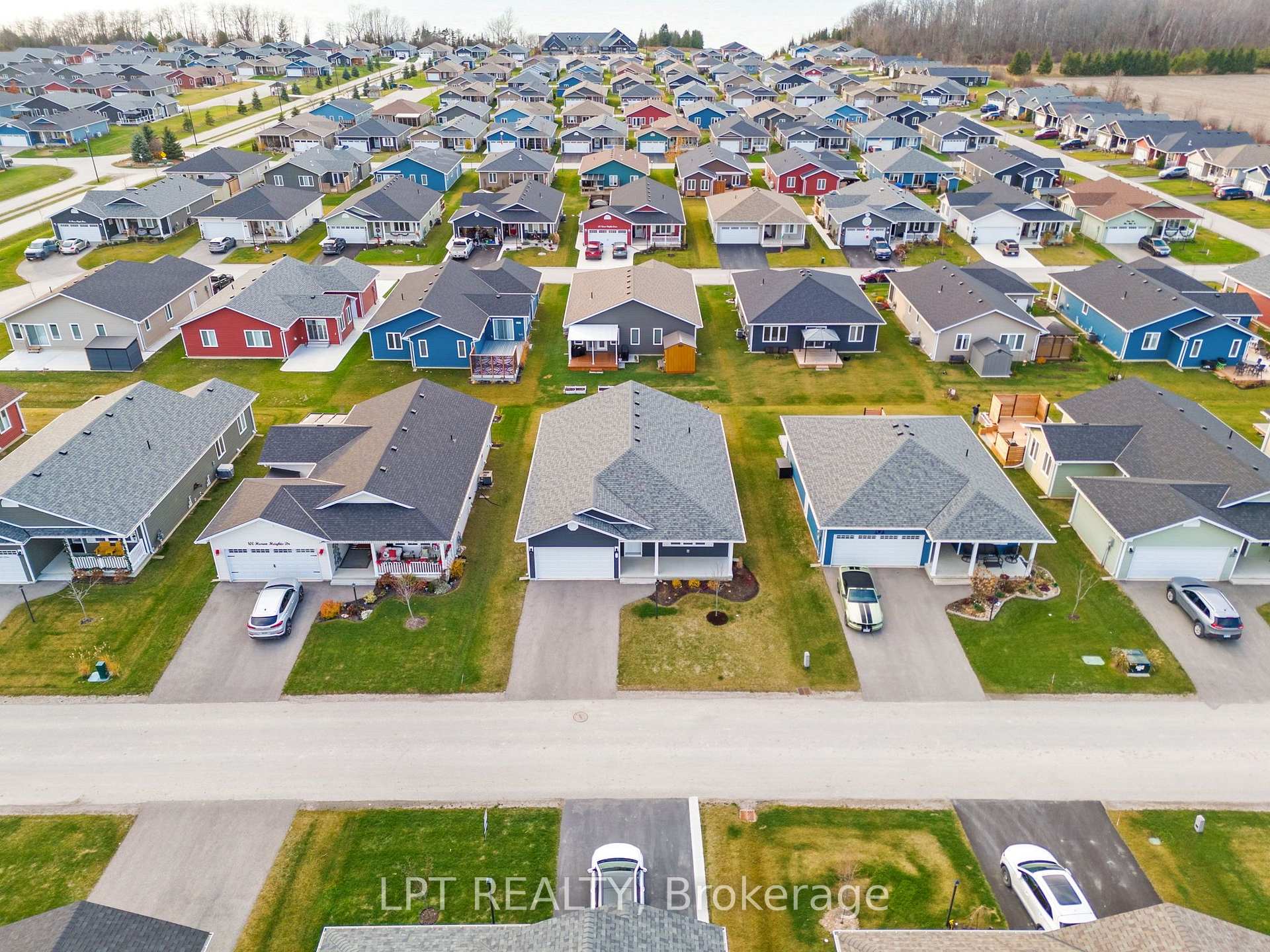 Photo 39 of 102 Huron Heights Drive, Ashfield-Colborne-Wawanosh, Colborne — HOMEH