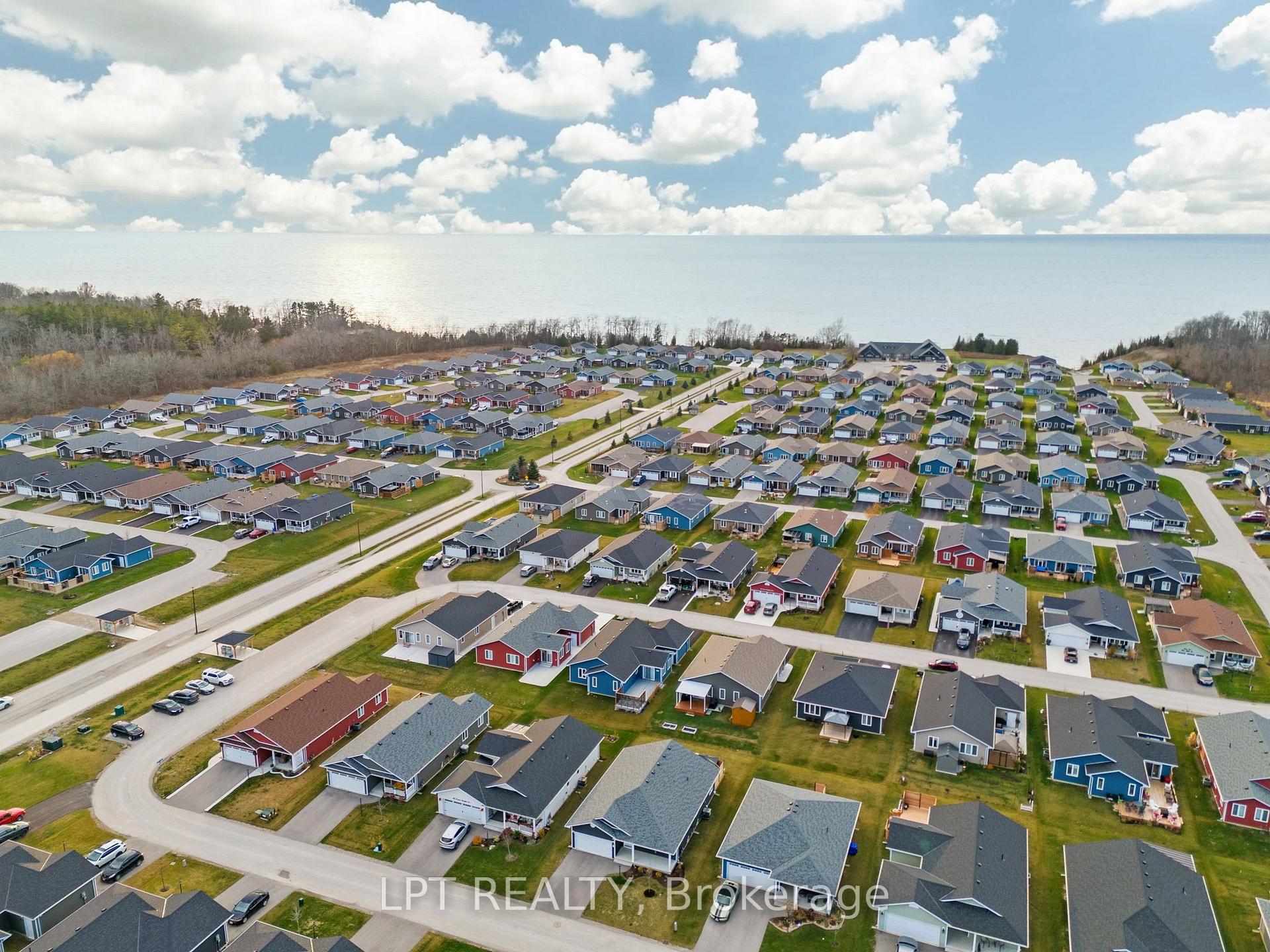 Photo 45 of 102 Huron Heights Drive, Ashfield-Colborne-Wawanosh, Colborne — HOMEH
