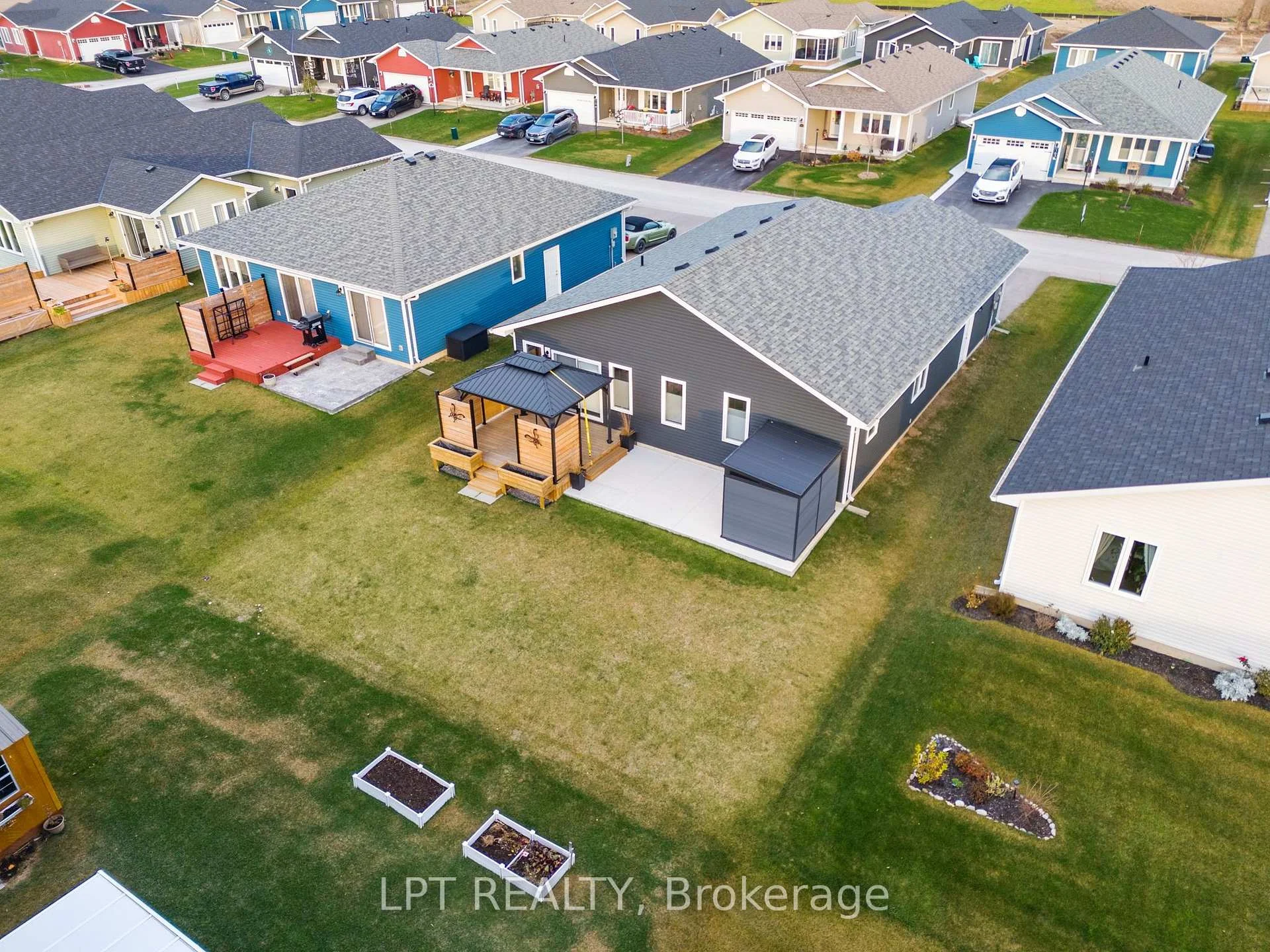 Photo 89 of 102 Huron Heights Drive, Ashfield-Colborne-Wawanosh, Colborne — HOMEH