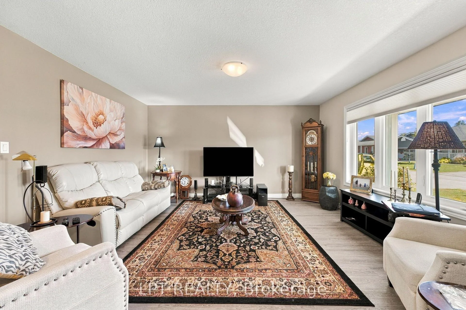 Photo 26 of 102 Huron Heights Drive, Ashfield-Colborne-Wawanosh, Colborne — HOMEH