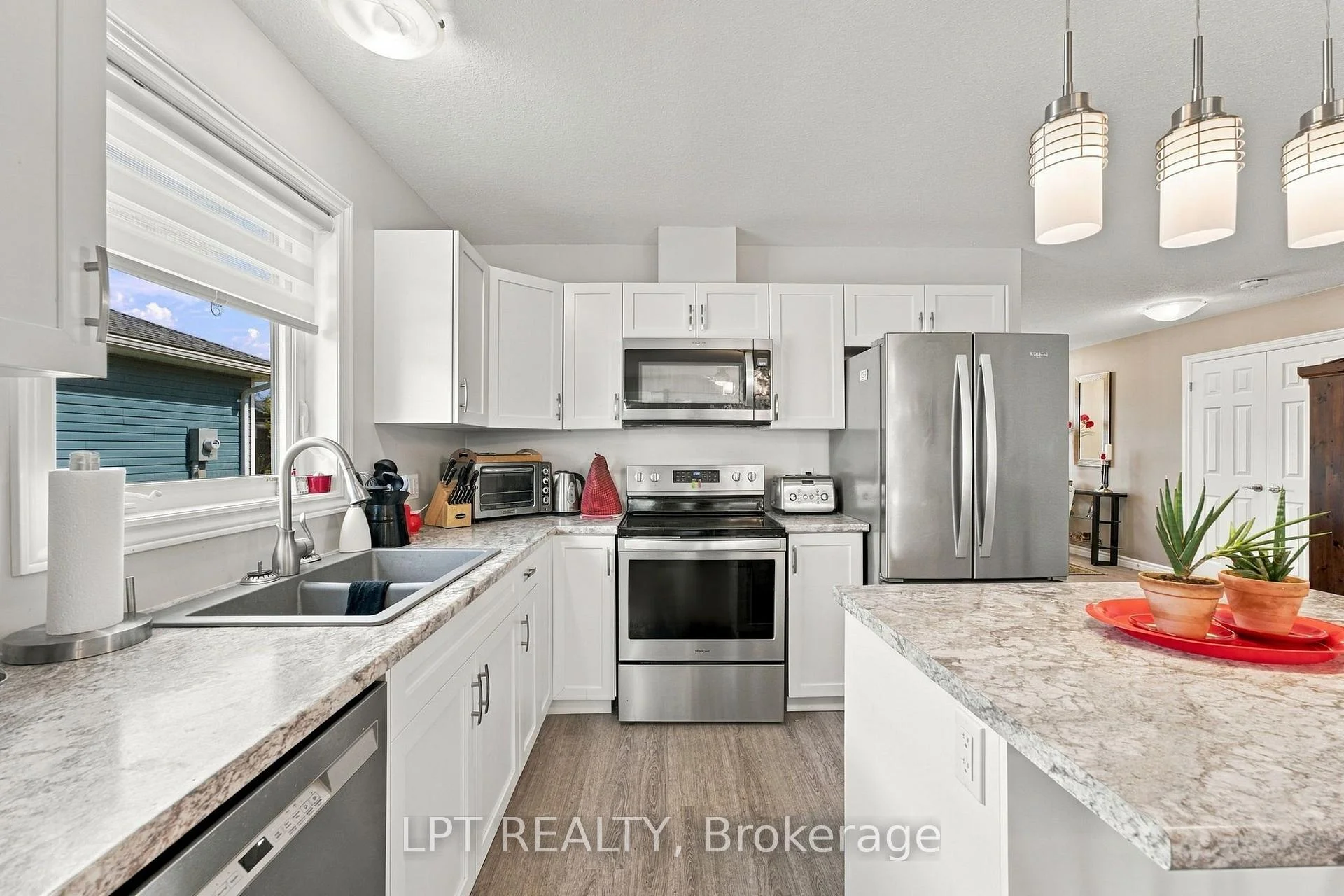 Photo 40 of 102 Huron Heights Drive, Ashfield-Colborne-Wawanosh, Colborne — HOMEH