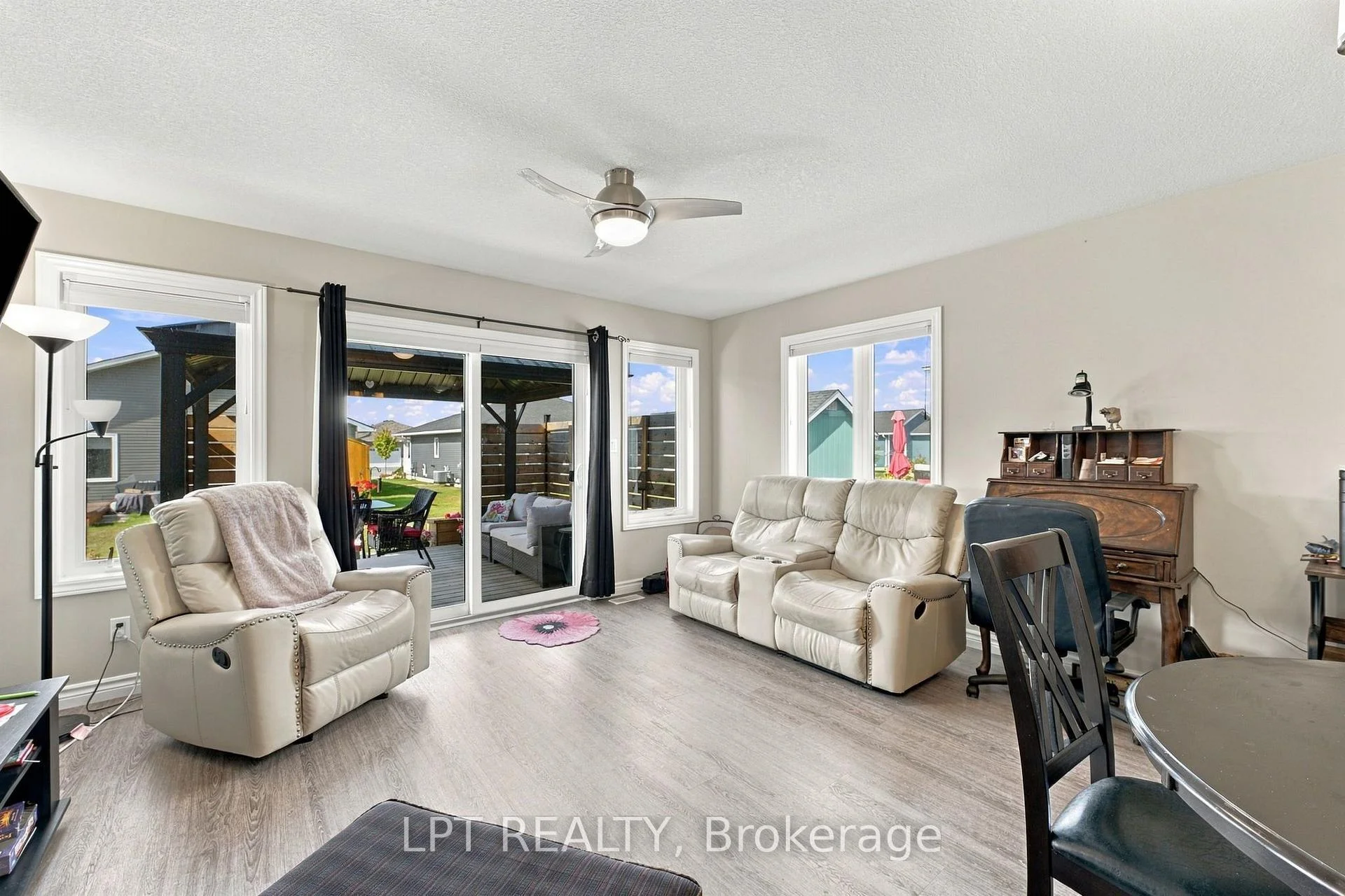 Photo 52 of 102 Huron Heights Drive, Ashfield-Colborne-Wawanosh, Colborne — HOMEH