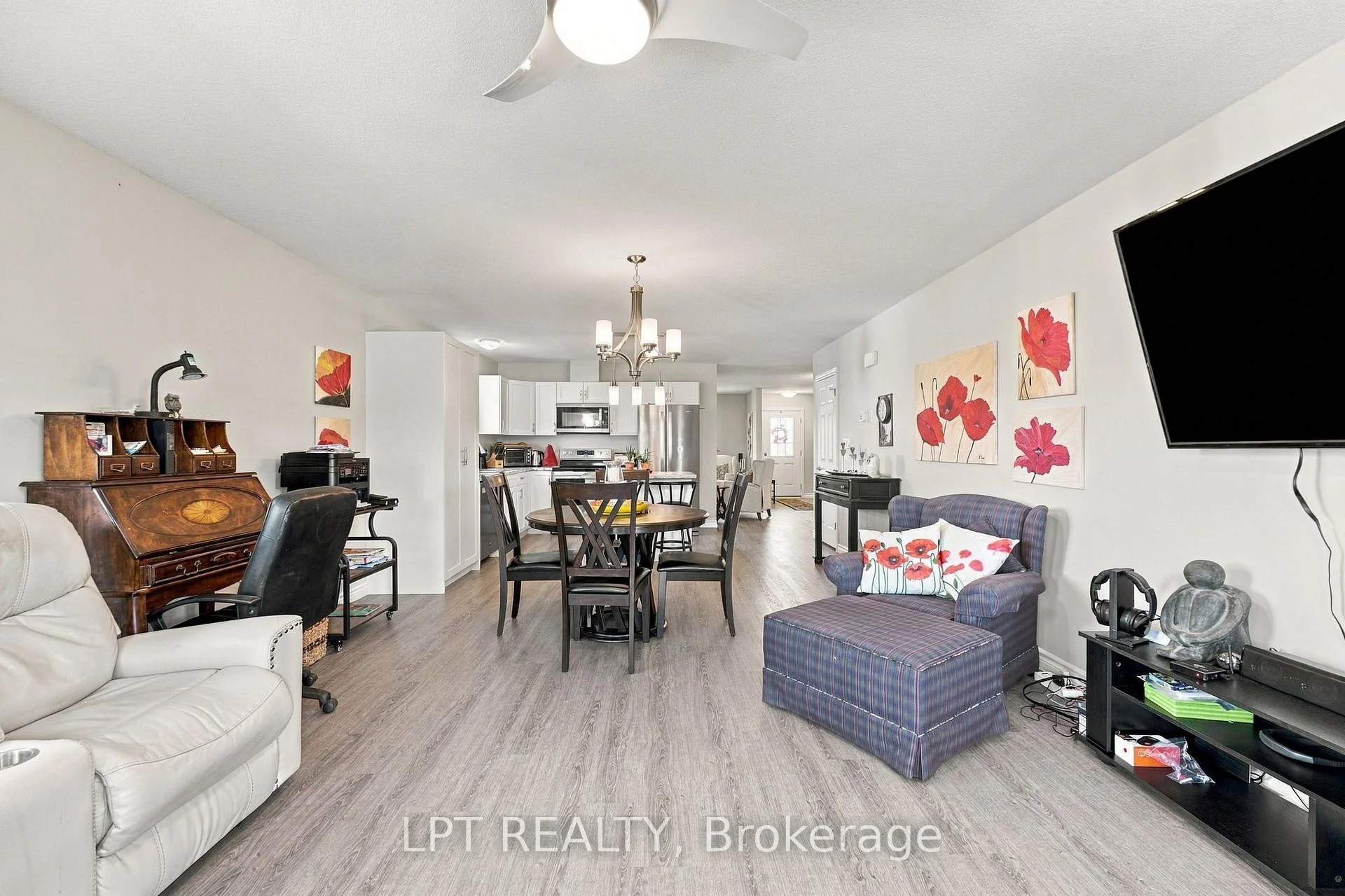 Photo 56 of 102 Huron Heights Drive, Ashfield-Colborne-Wawanosh, Colborne — HOMEH