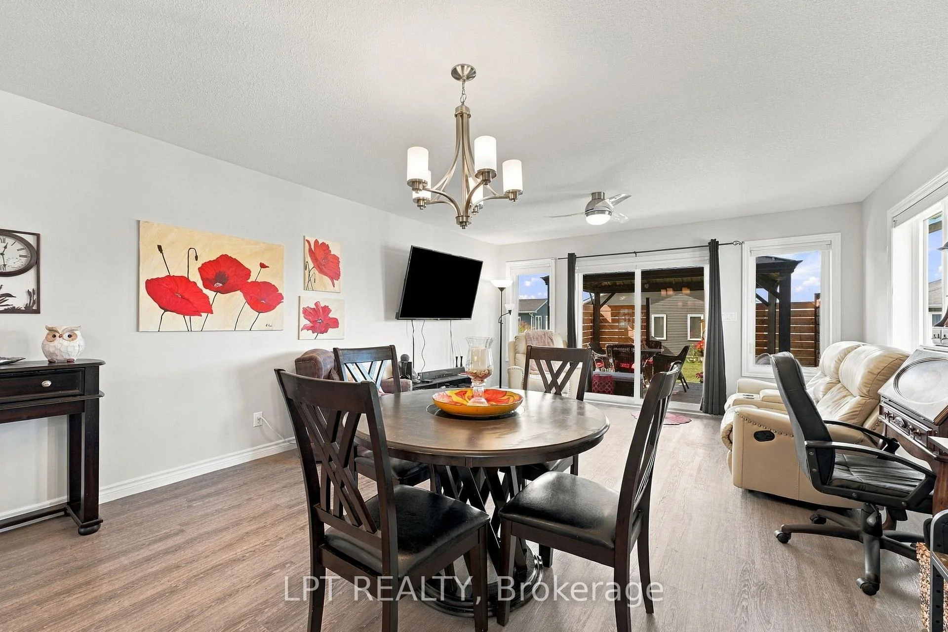 Photo 62 of 102 Huron Heights Drive, Ashfield-Colborne-Wawanosh, Colborne — HOMEH