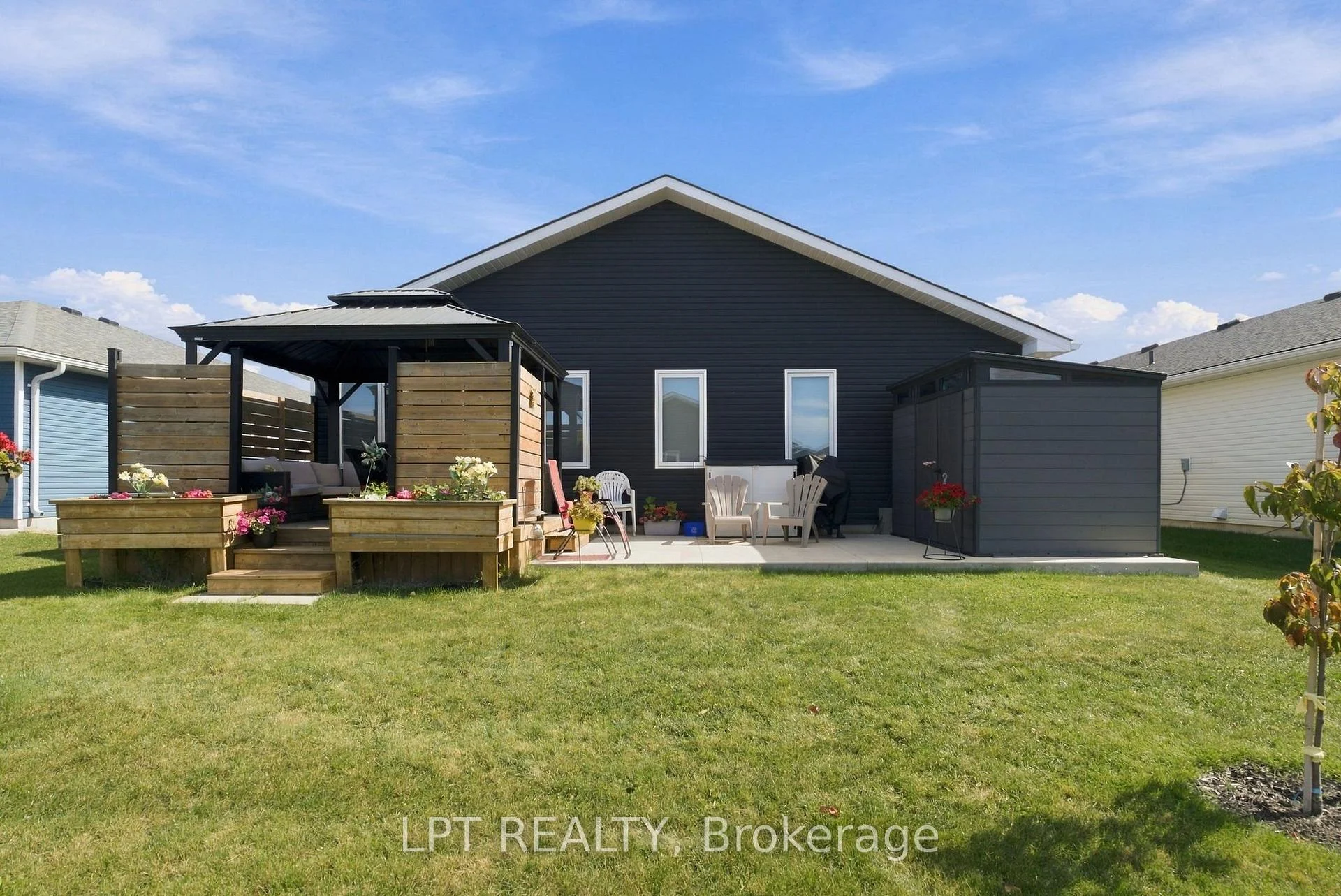 Photo 86 of 102 Huron Heights Drive, Ashfield-Colborne-Wawanosh, Colborne — HOMEH