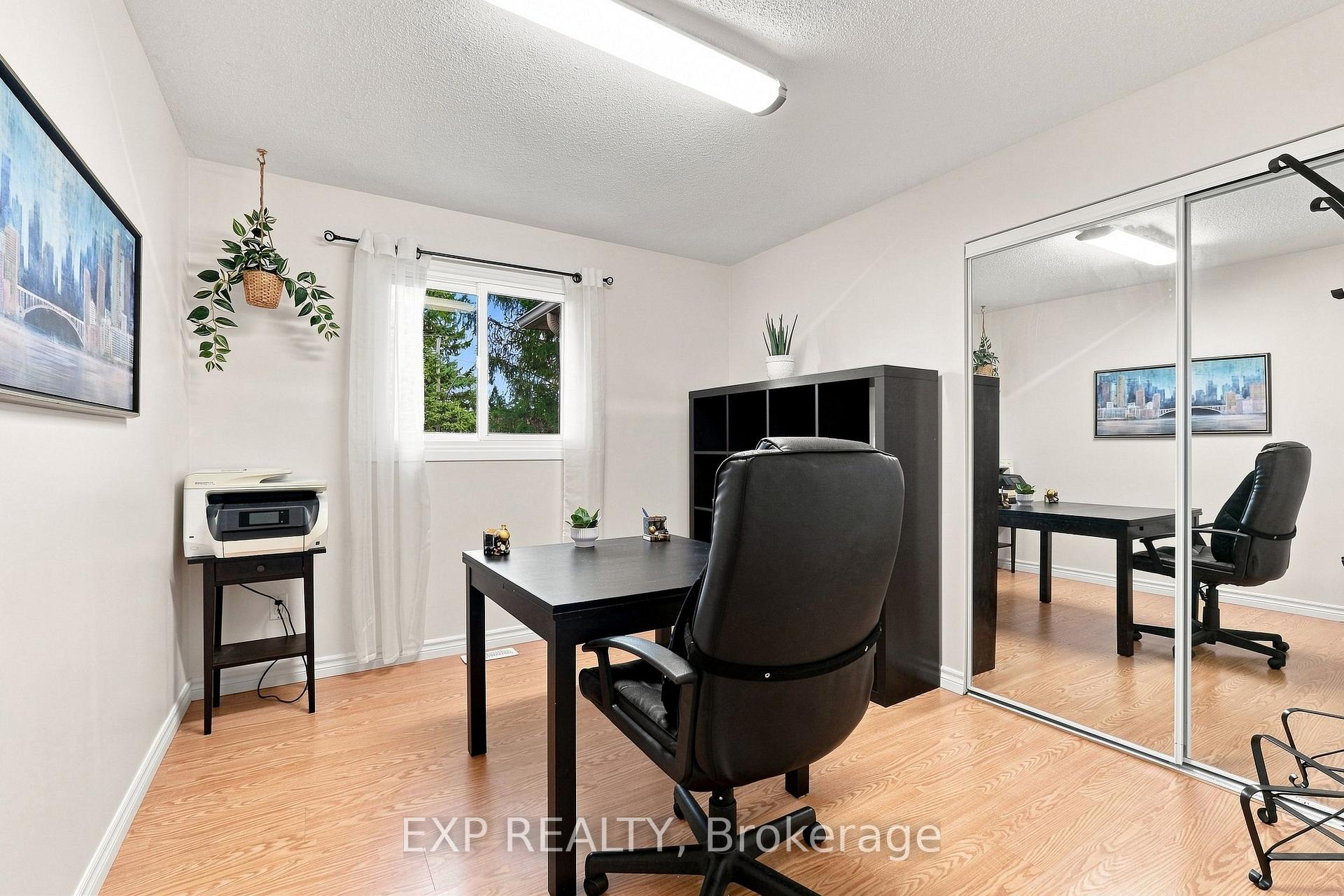 Photo 20 of 30 Albert Street, Russell, Embrun — HOMEH