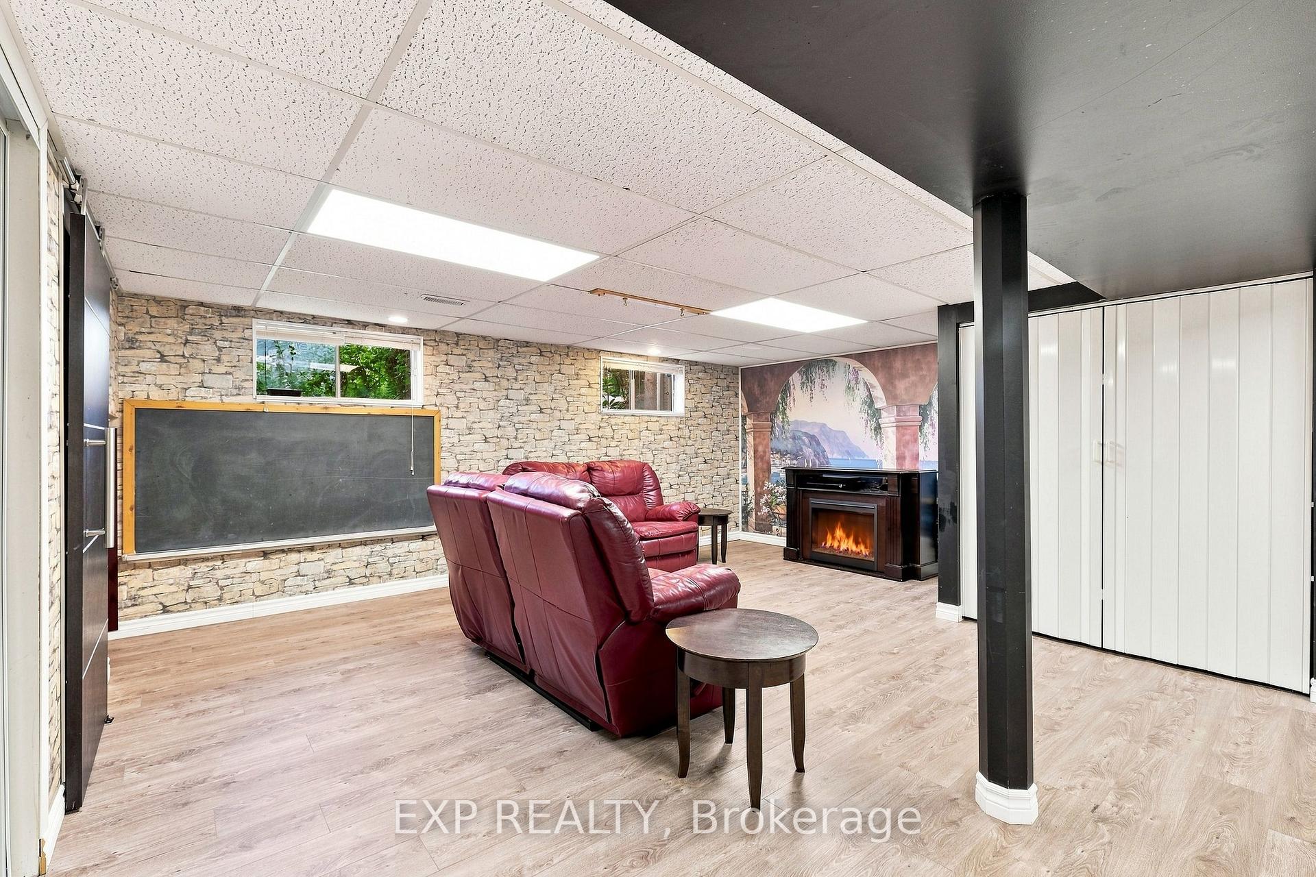 Photo 24 of 30 Albert Street, Russell, Embrun — HOMEH