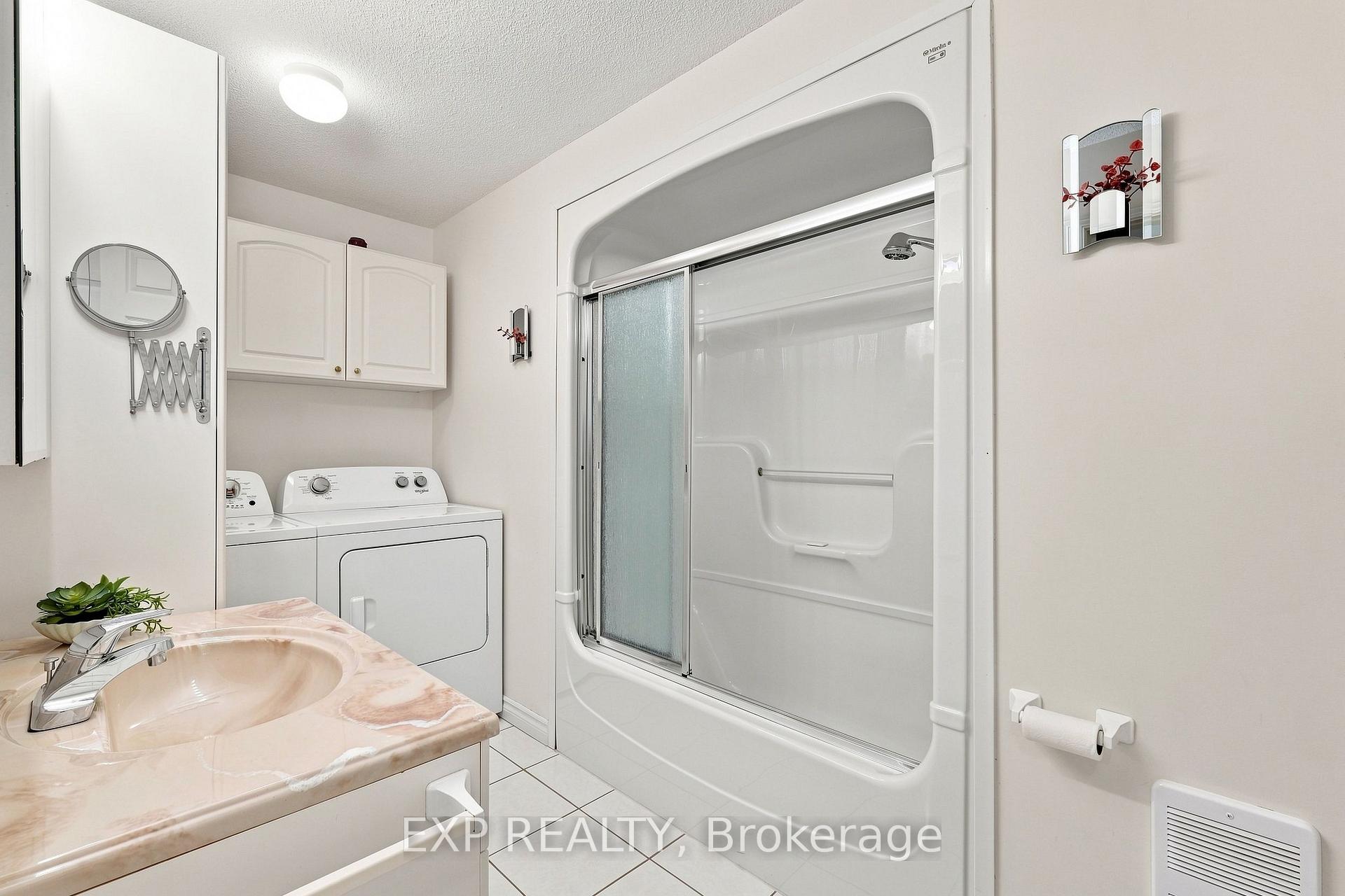 Photo 33 of 30 Albert Street, Russell, Embrun — HOMEH