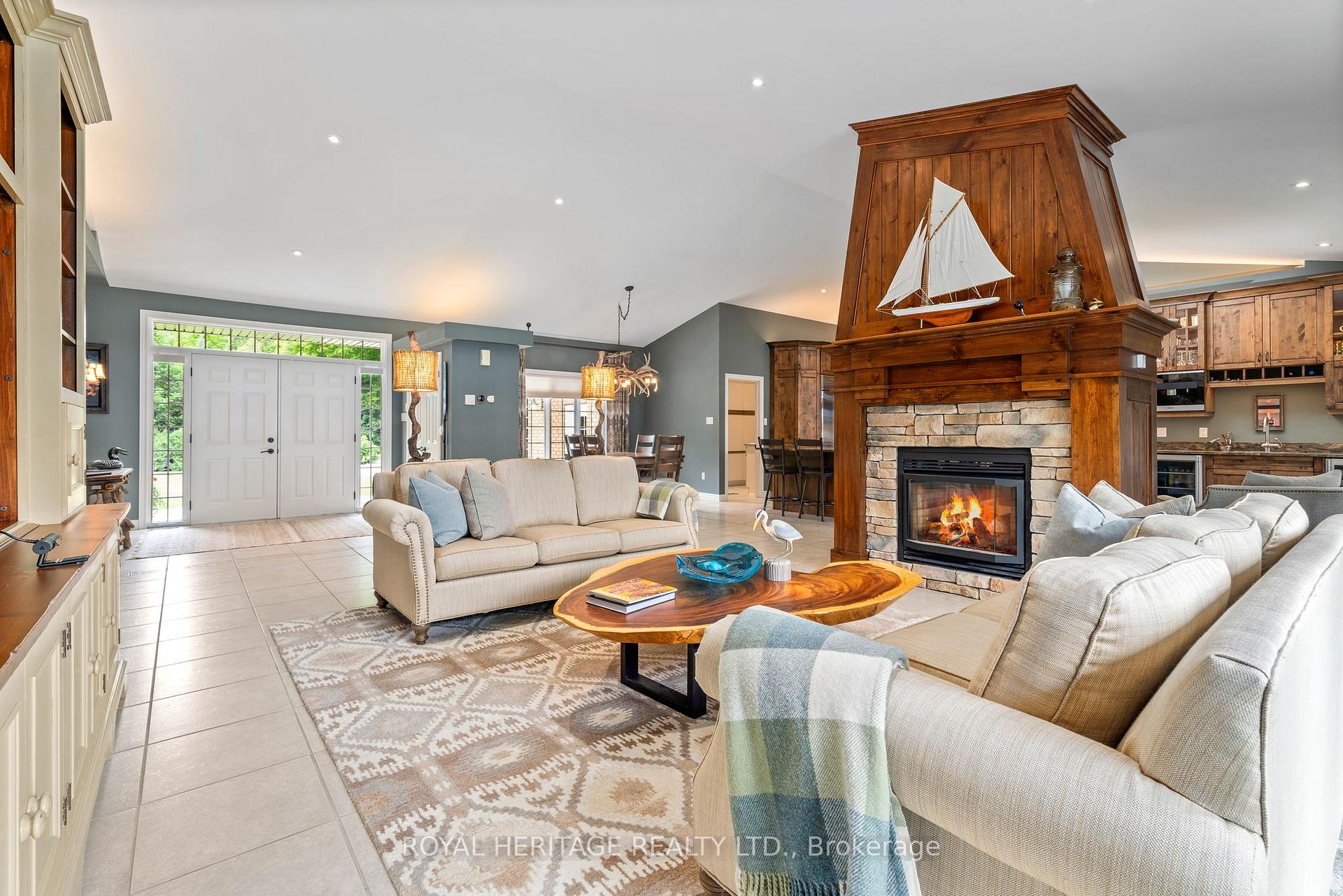 Photo 9 of 120 Mcgregor Drive, Kawartha Lakes, Bobcaygeon — HOMEH