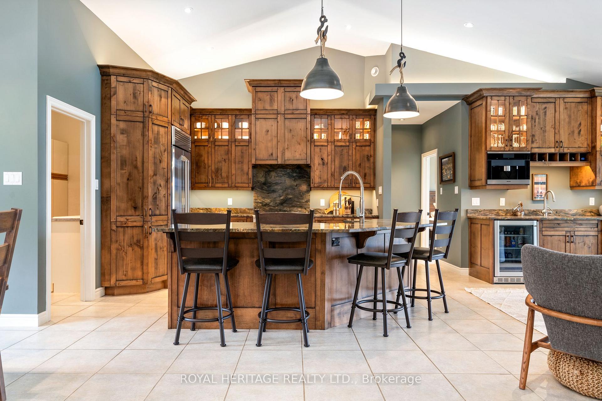 Photo 12 of 120 Mcgregor Drive, Kawartha Lakes, Bobcaygeon — HOMEH