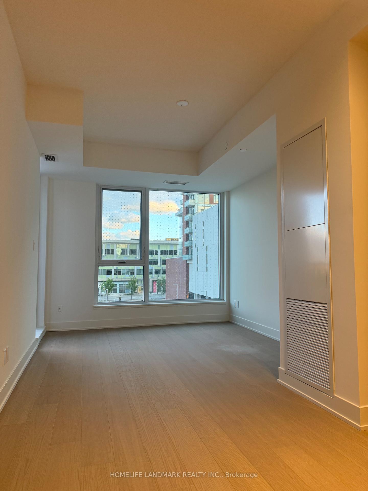 Photo 2 of Unit D417, 38 Andre De Grasse Street, Markham, Unionville — HOMEH