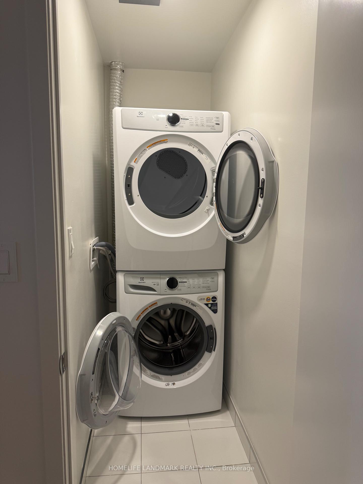 Photo 4 of Unit D417, 38 Andre De Grasse Street, Markham, Unionville — HOMEH